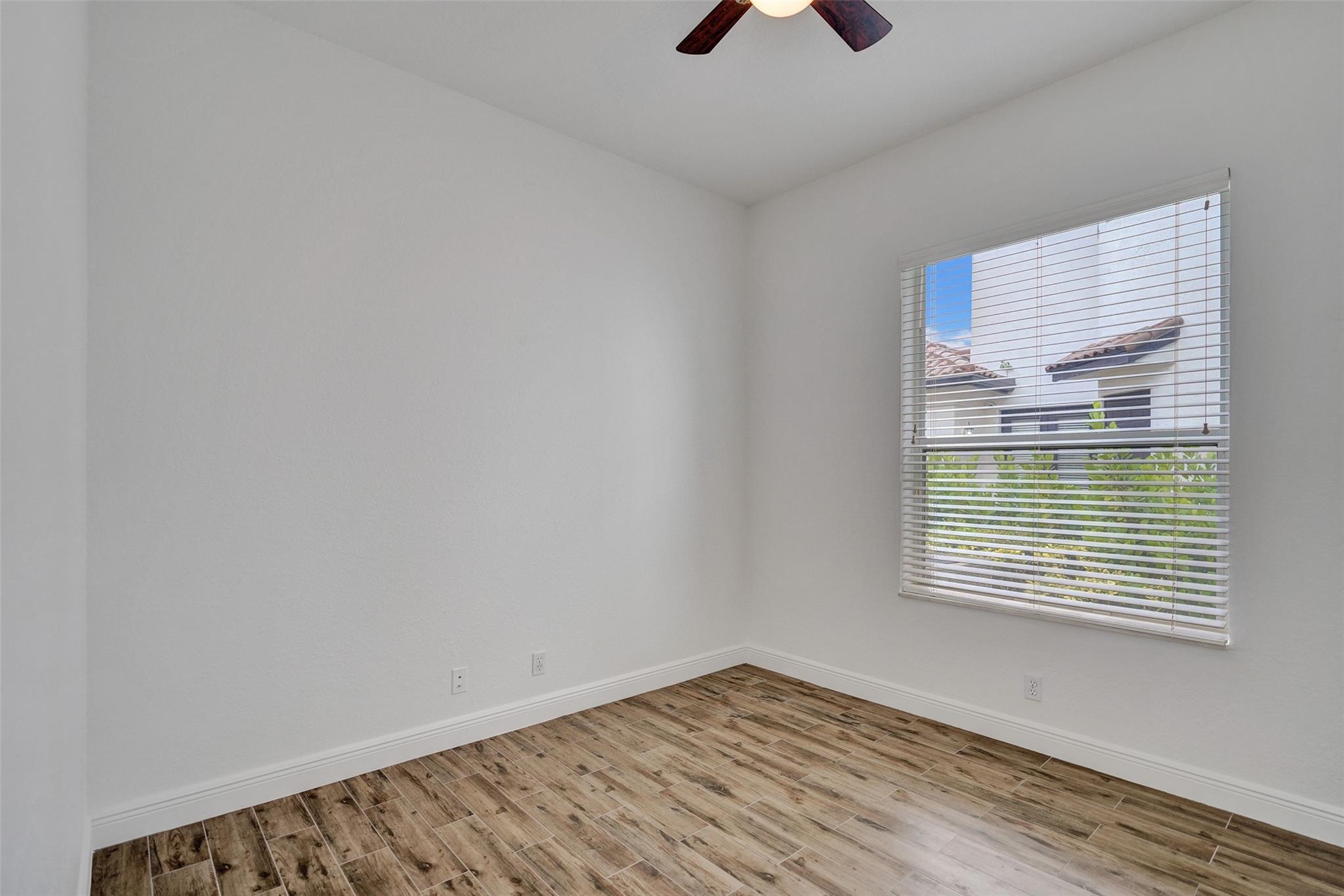 7467 NW 114th Ter