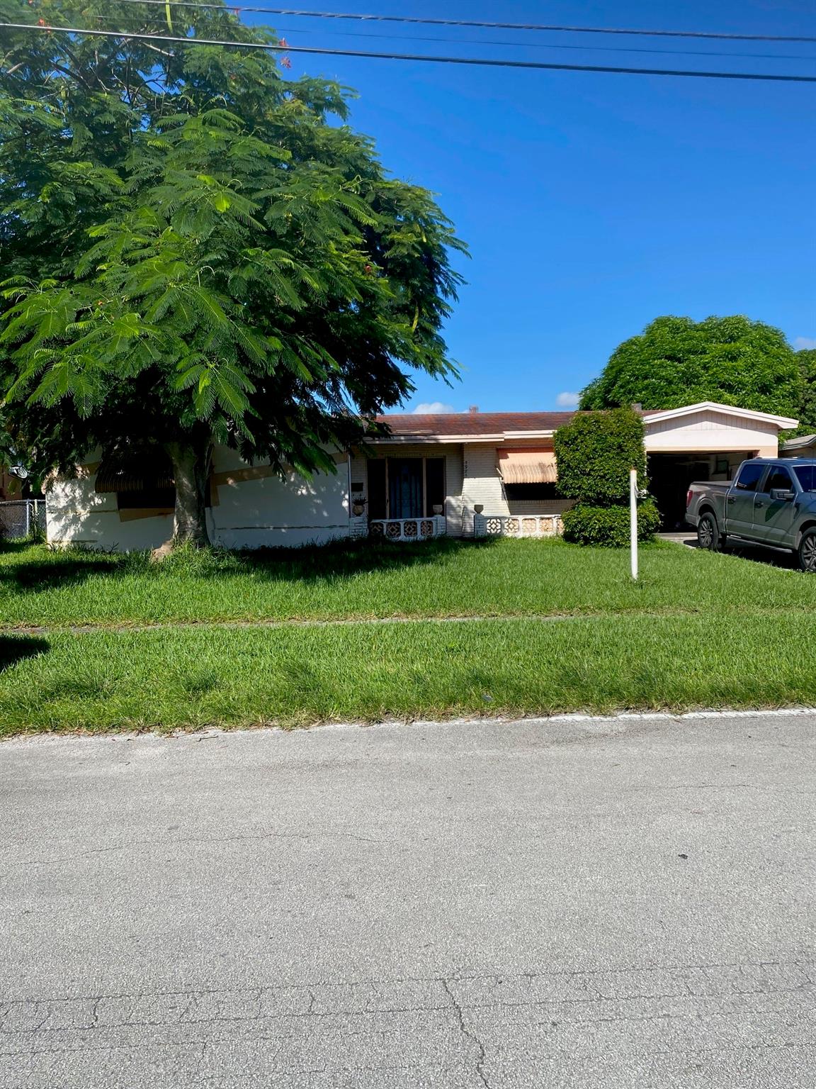 3985 32nd Ter, Lauderdale Lakes, Florida 33309