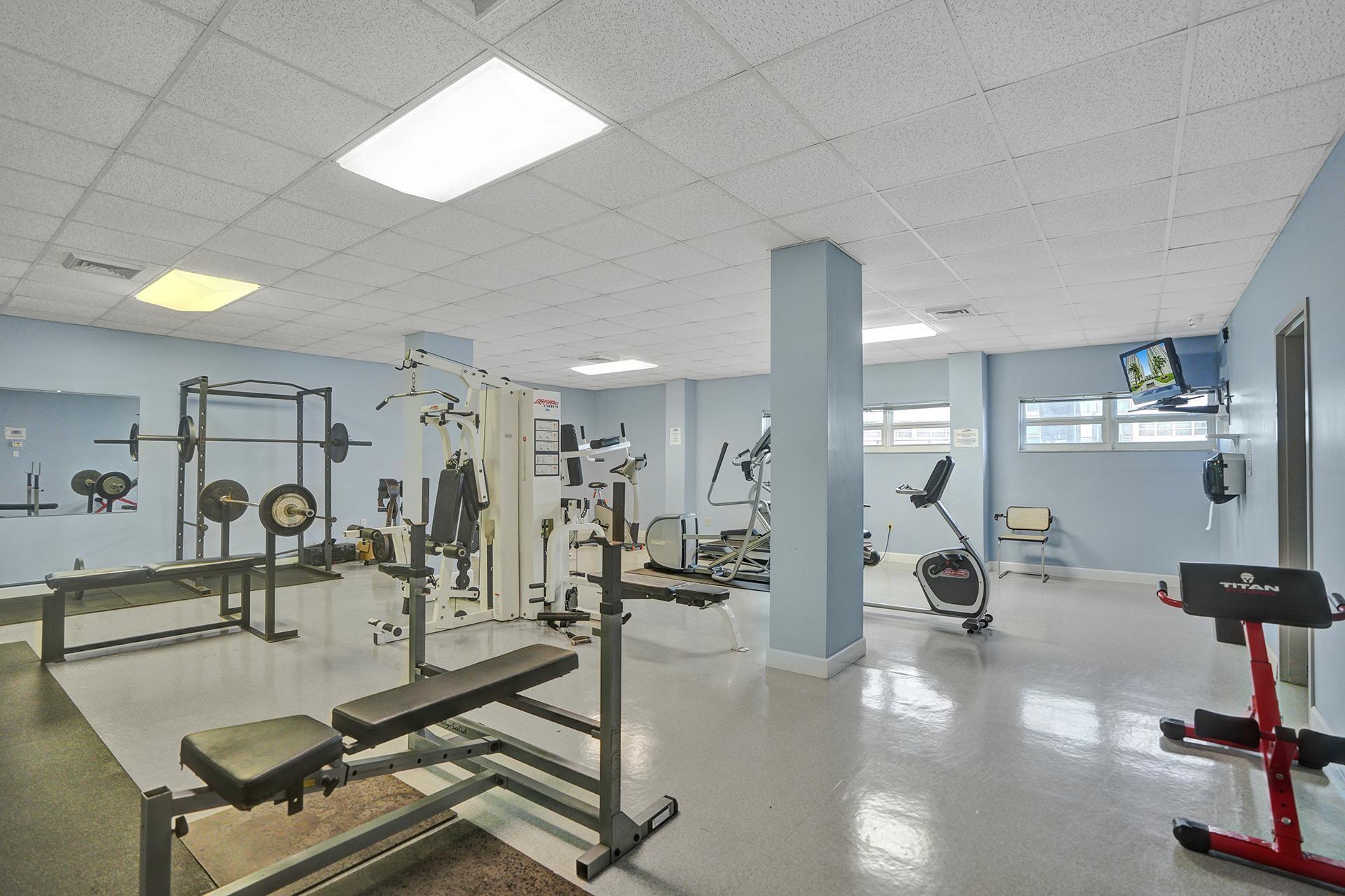 3400 Galt Ocean Dr 204S