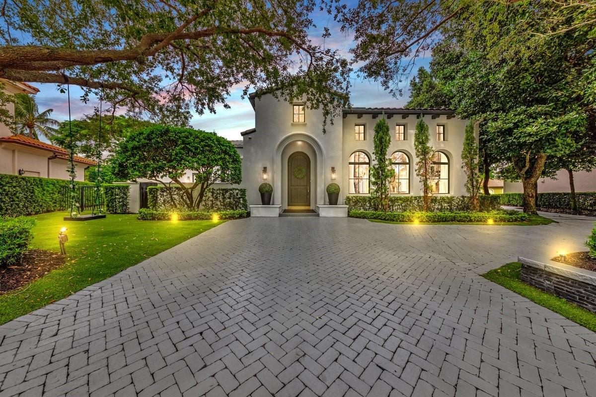 550 Carrotwood Ter