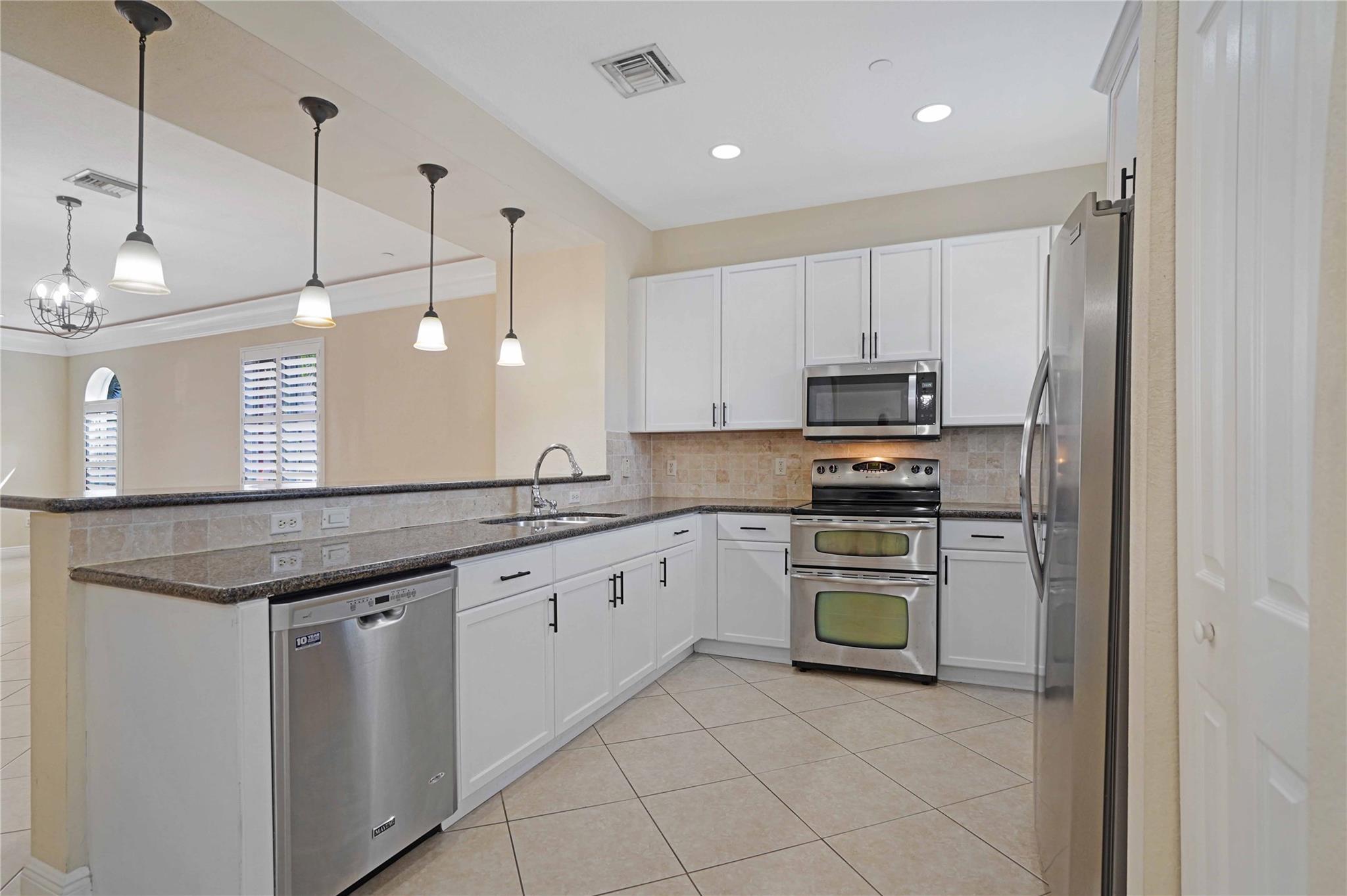 1033 NE 17th Way 1401