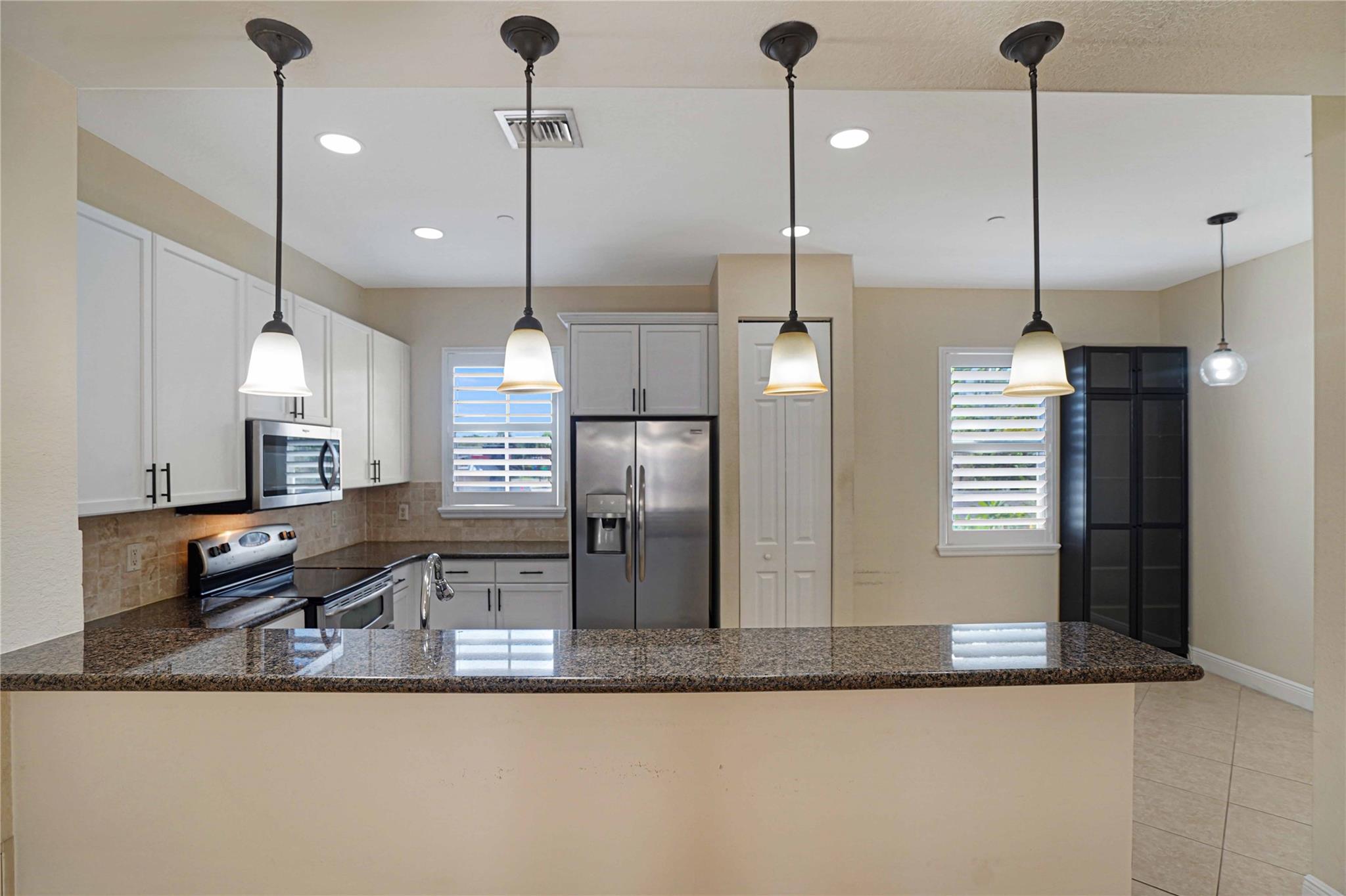 1033 NE 17th Way 1401