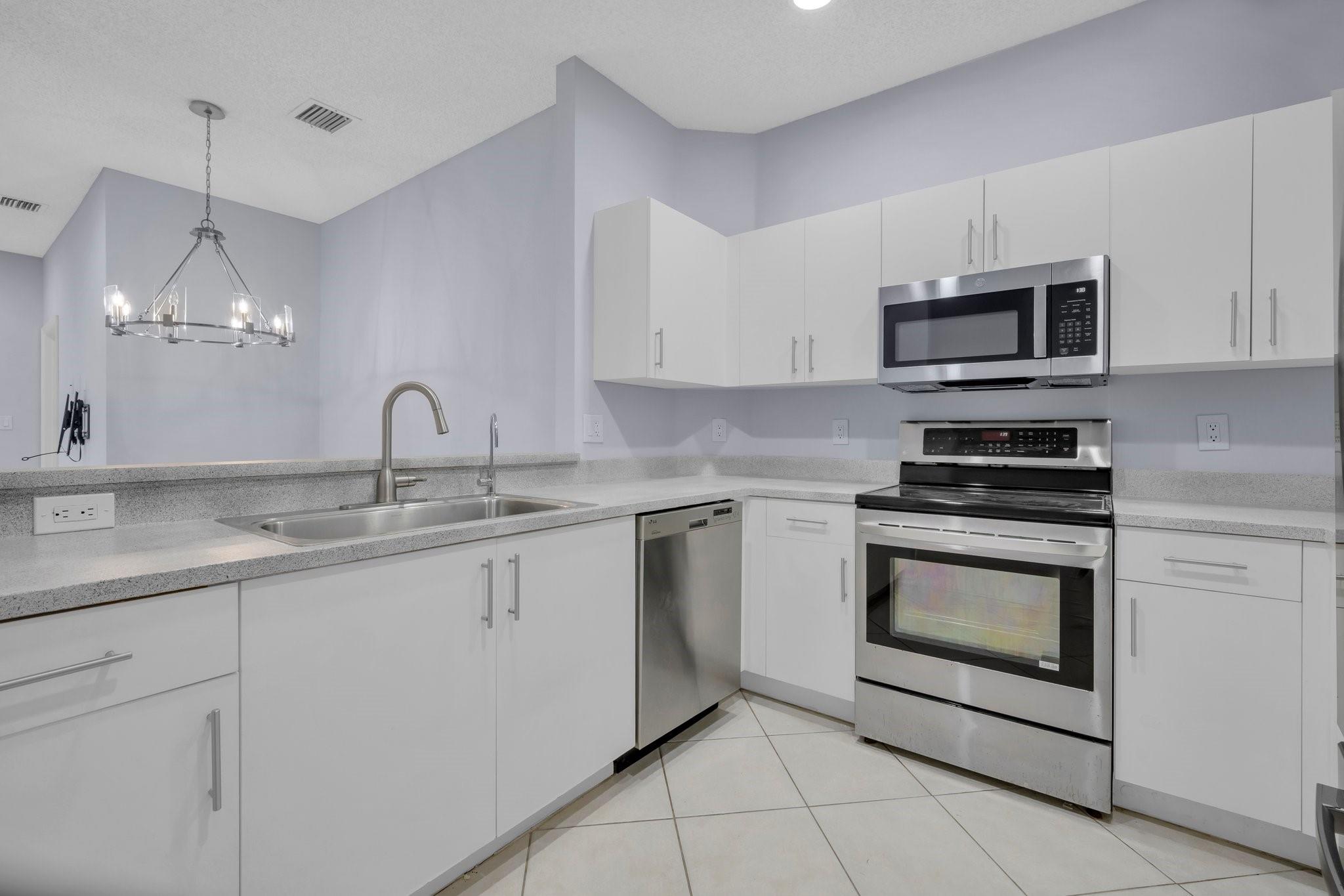 2897 Crestwood Ter 3101