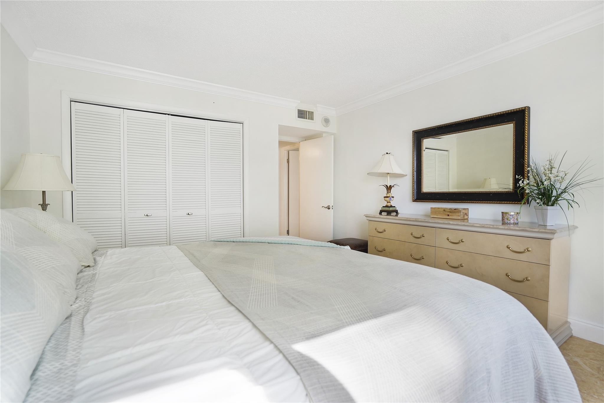 3410 Galt Ocean Drive 910 N