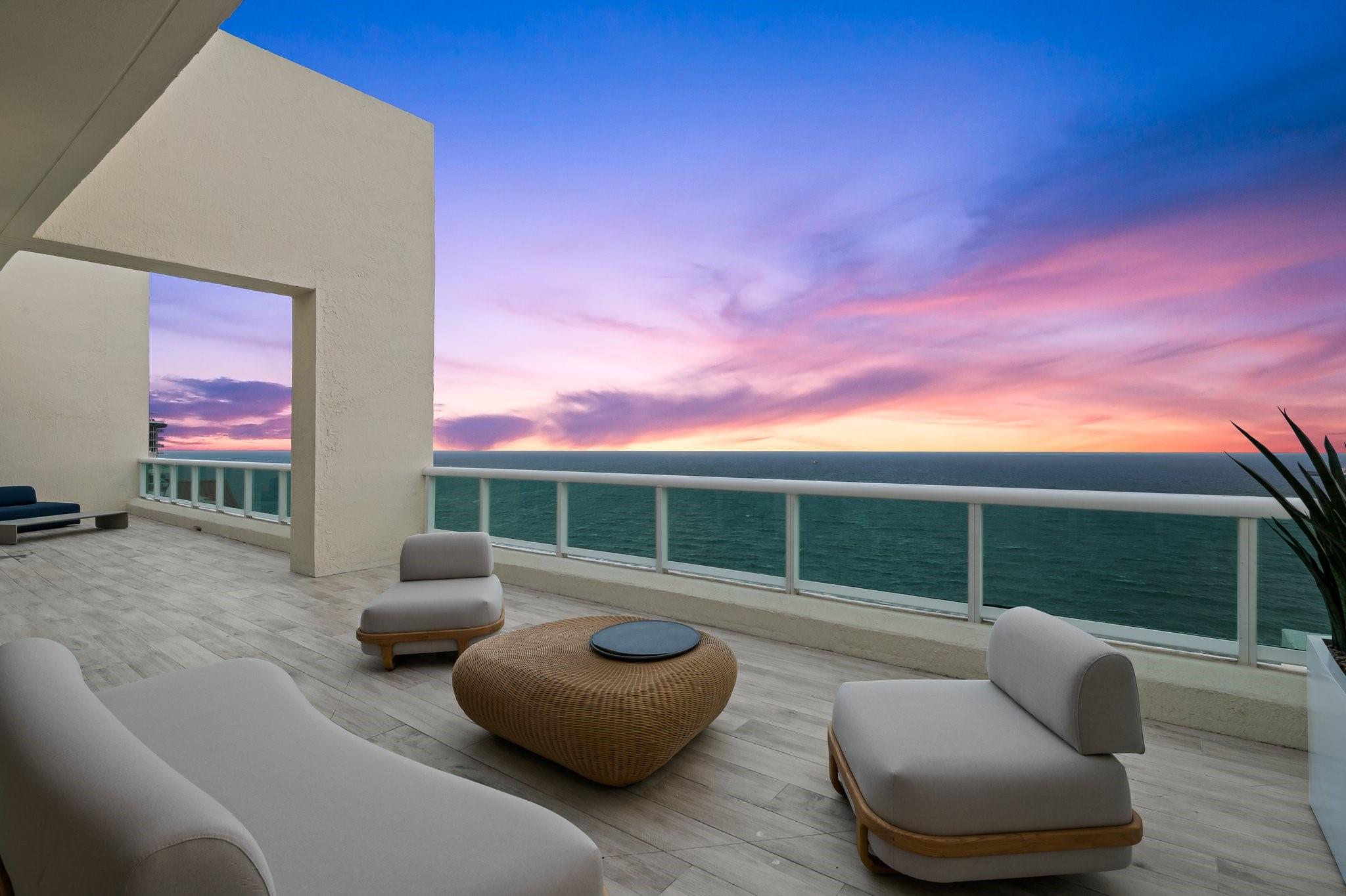 Las Olas Beach Club Fort Lauderdale, FL 33316
