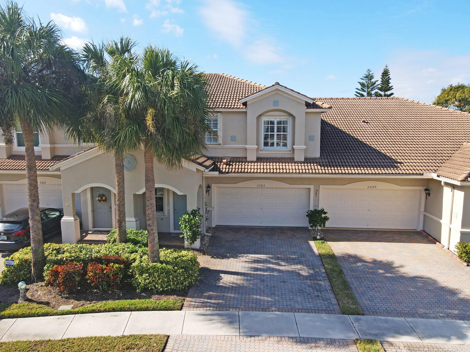 ***FIVE STARS***Come and see this stunning Lakefront Villa in a Gated 55+ Community and enjoy the sunset everyday. The Kitchen has been updated with a new countertop, new stainless steel appliances and more, enjoy your oversize covered screened Porche looking at the water. This 2 story villa offers you a 3 bedrooms, 2 ½ bathrooms plus DEN.
The community room, fitness center, pool are just across the street from your home. HOA includes cable, call box entry, landscaping and pool.
SOLD AS-IS. The seller will pay up to $32k for a new roof special assessment.