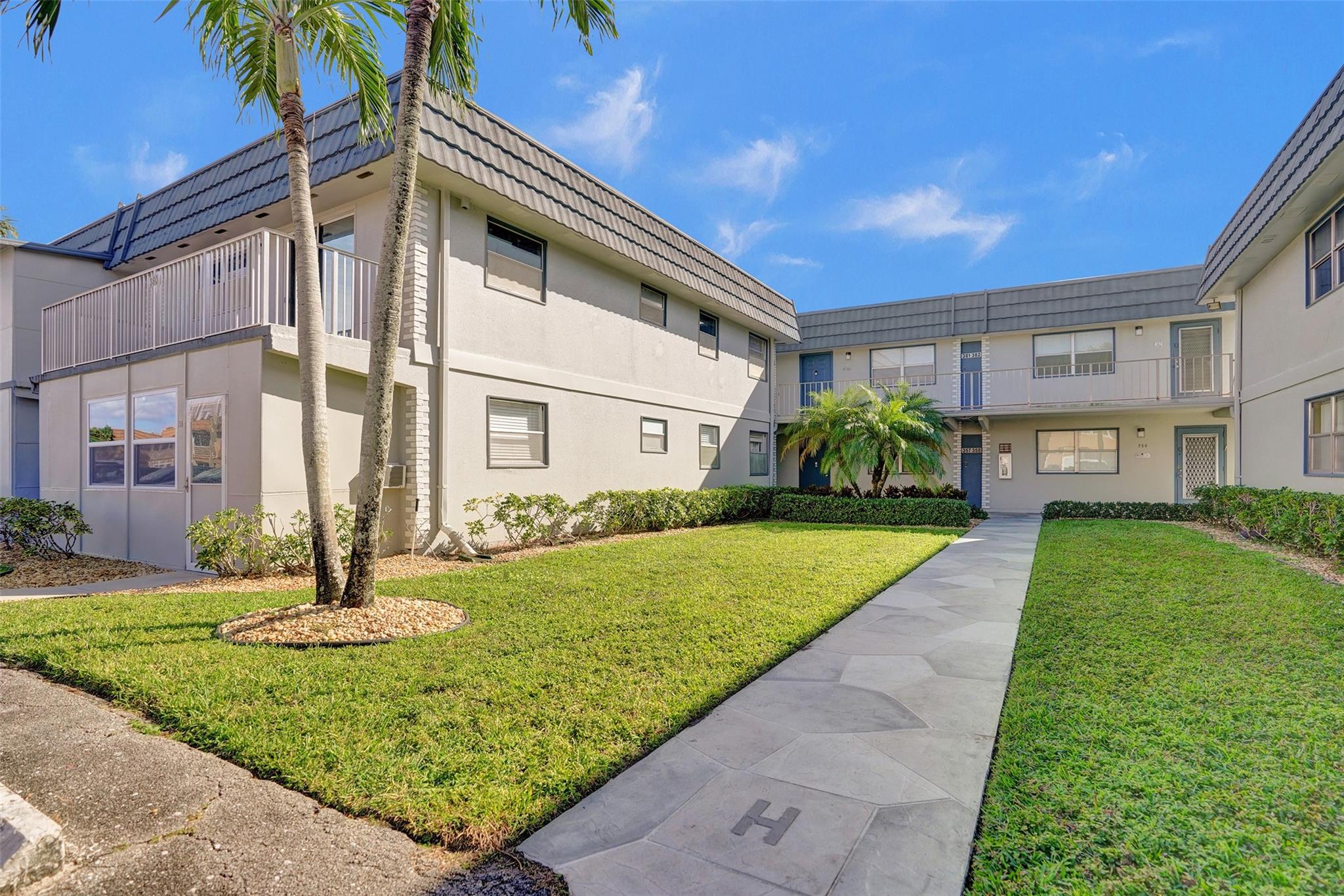 Photo 0 of home located at 356 Brittany H 356, Delray Beach FL