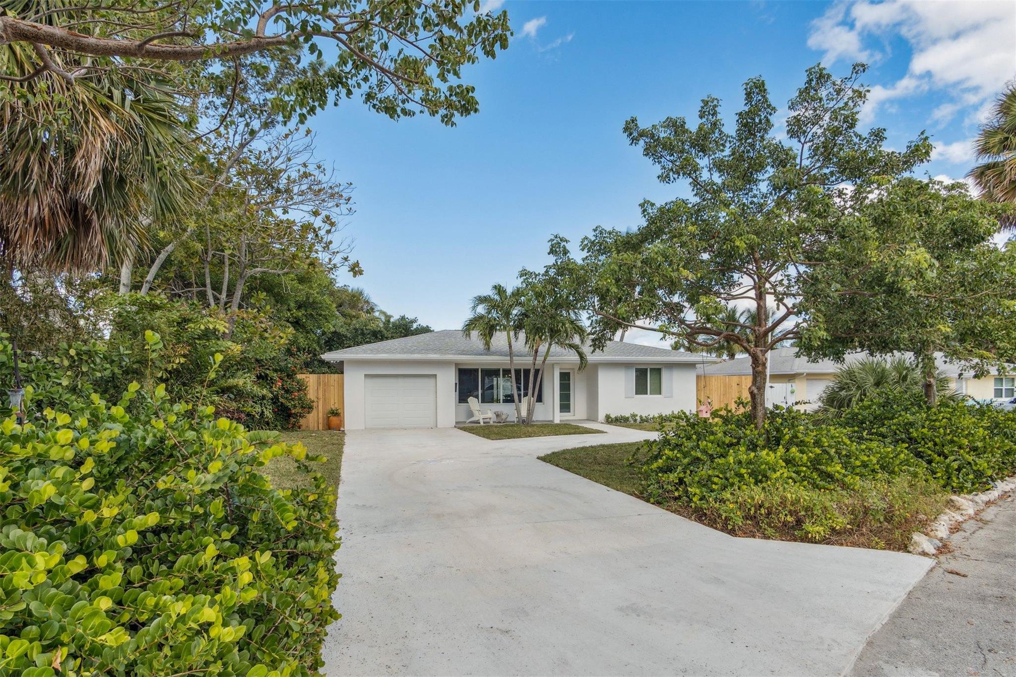 Photo 0 of home located at 633 OCEAN INLET DR, Boynton Beach FL