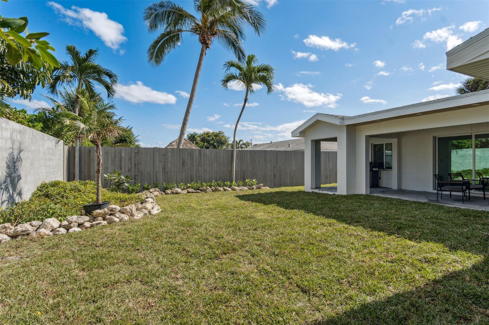 Photo 27 of home located at 633 OCEAN INLET DR, Boynton Beach FL