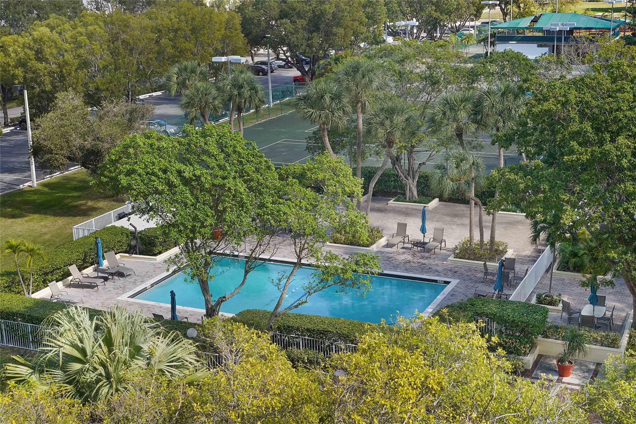 11111 Biscayne Blvd 6A (622)