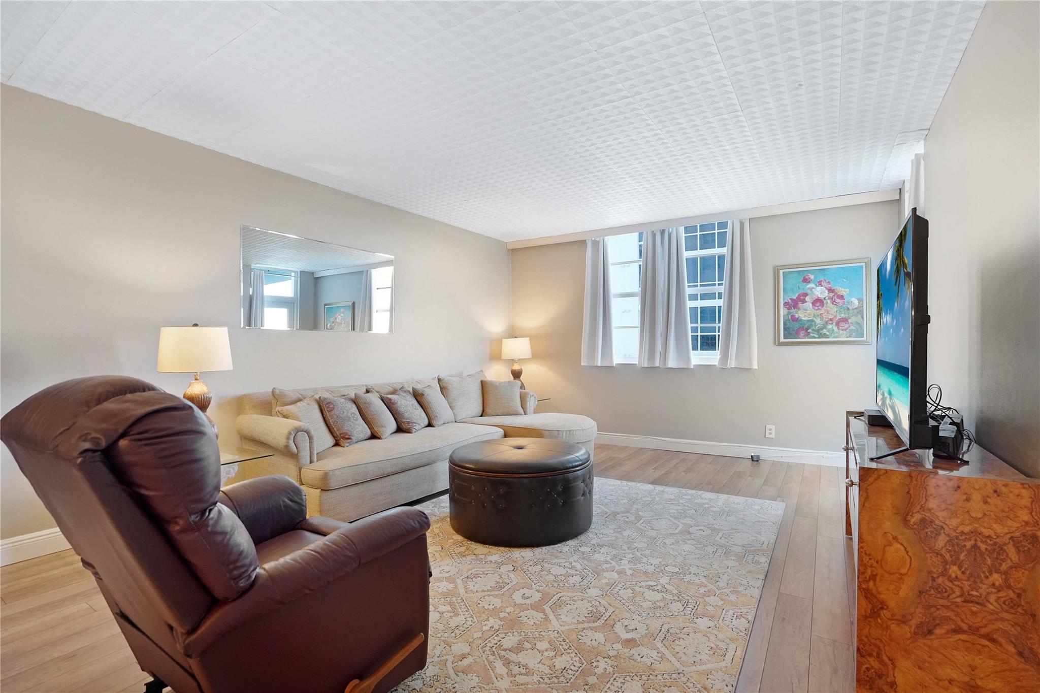 4250 Galt Ocean Dr 8B