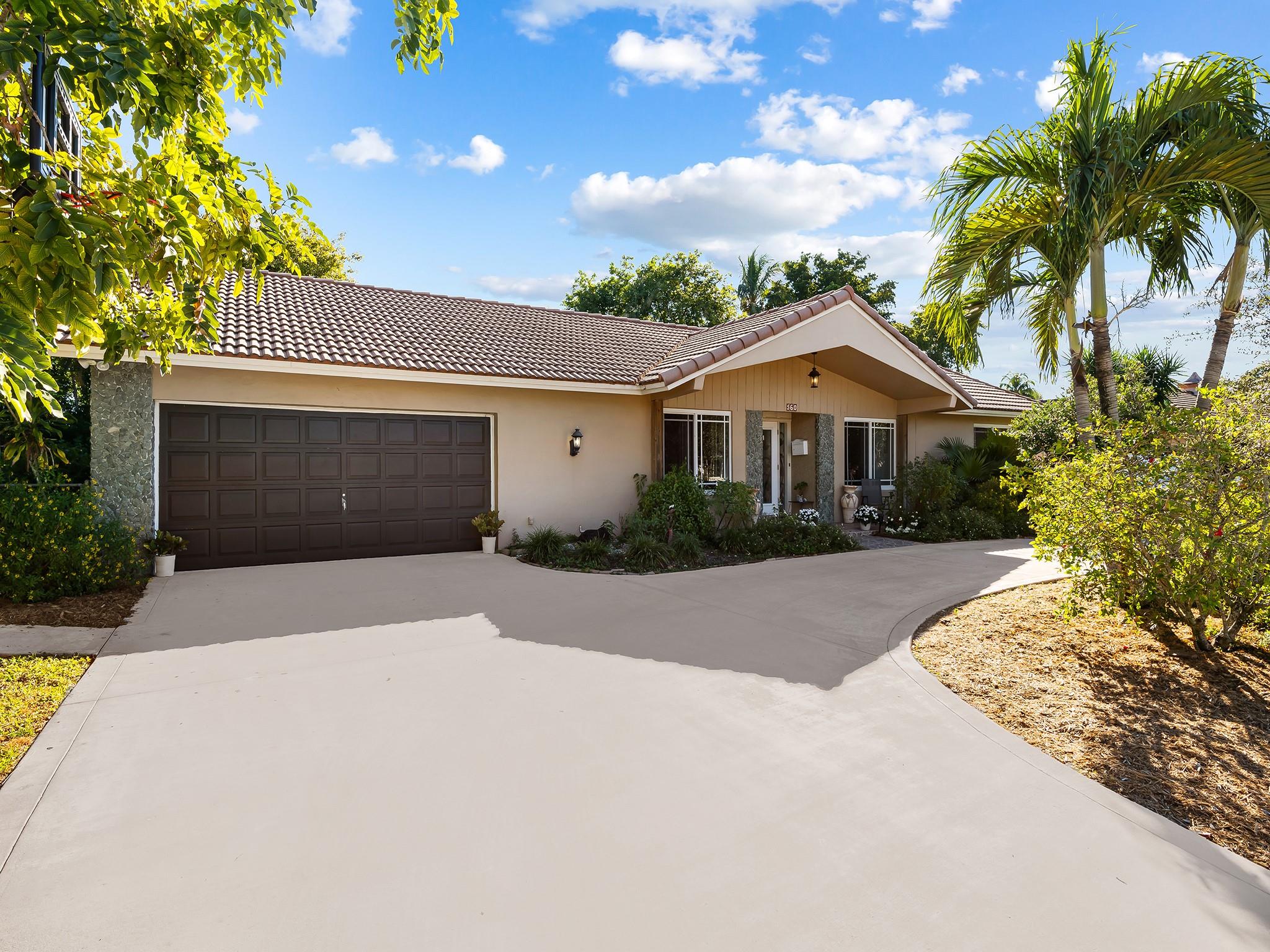 560 El Dorado Pkwy, Plantation, Florida 33317