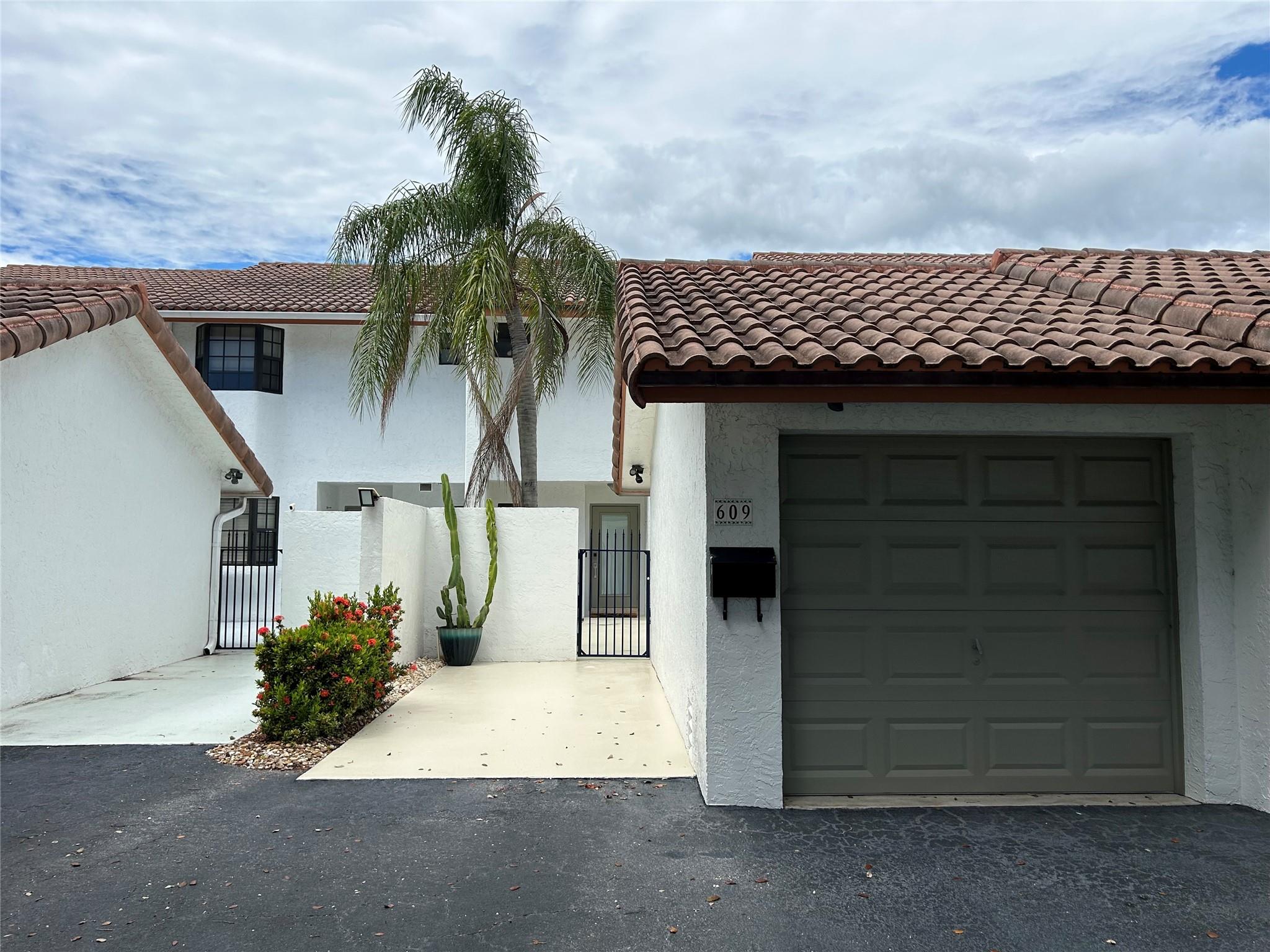 LOCATION, LOCATION, LOCATION! Beautiful 2 bed/2.5 bath townhouse directly on the Intracoastal with views of Deerfield Island Park, and 2 blocks to the beach! This townhome offers 1st floor living/dining room area with a large updated kitchen including: stainless steel appliances, snack bar counter & white shaker cabinets. It also includes  the 1/2 bath, laundry and work station, with the sliding glass doors supplying an abundance of natural light throughout! The 2nd floor features the primary suite with vaulted ceilings, built-ins and a private balcony. The bathroom offers a double vanity, large shower & separate soaking tub. Guest bed/bath include a beautiful bay window, walk in closet & shower. Deeded waterfront access, however no current dock is built. Seasonal rental also considered.