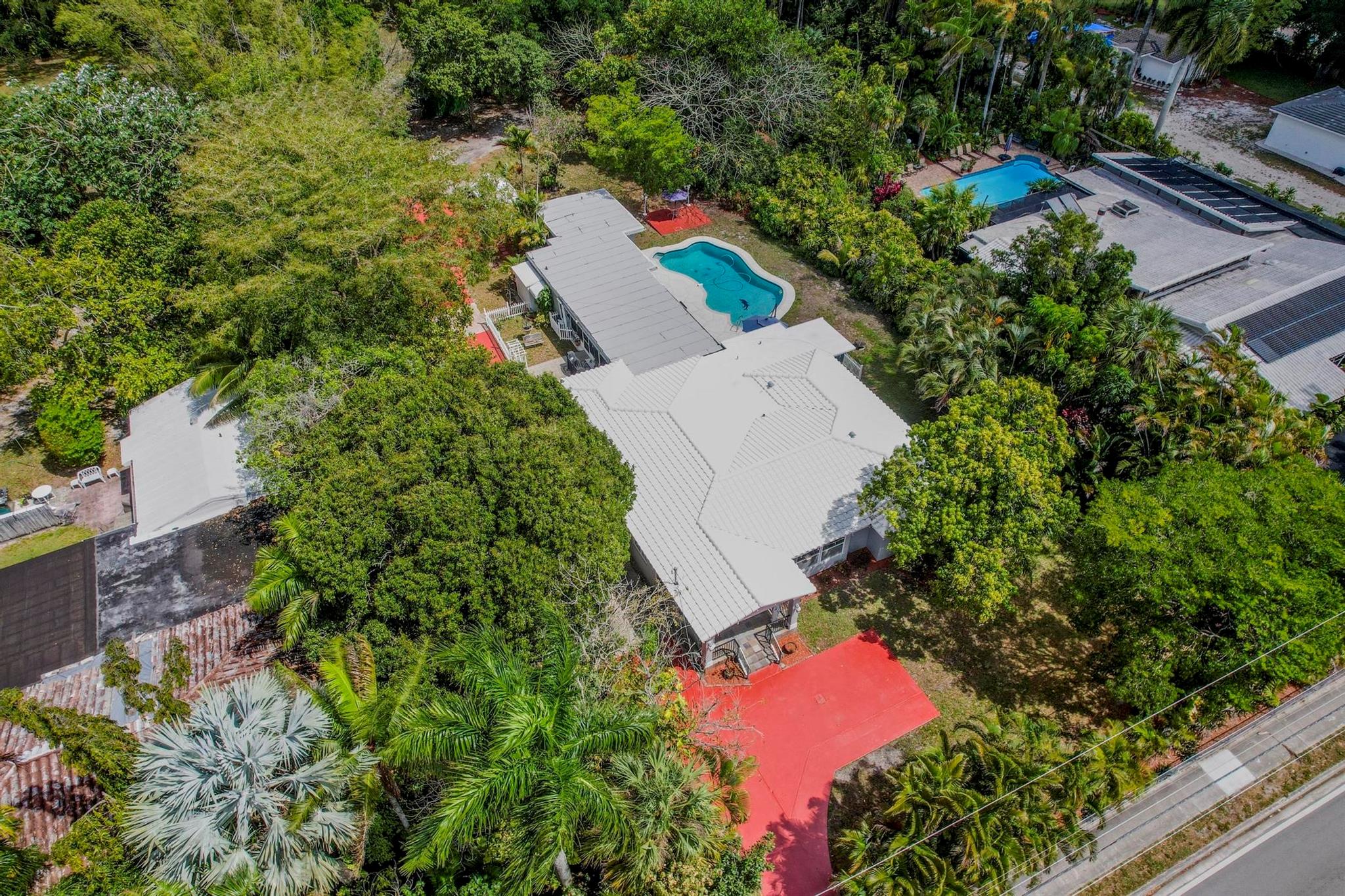 5541 Broward Blvd, Plantation, Florida 33317