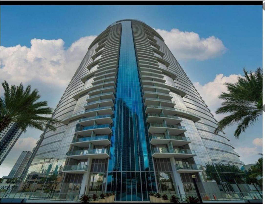 Condo for Rent in Miami, FL