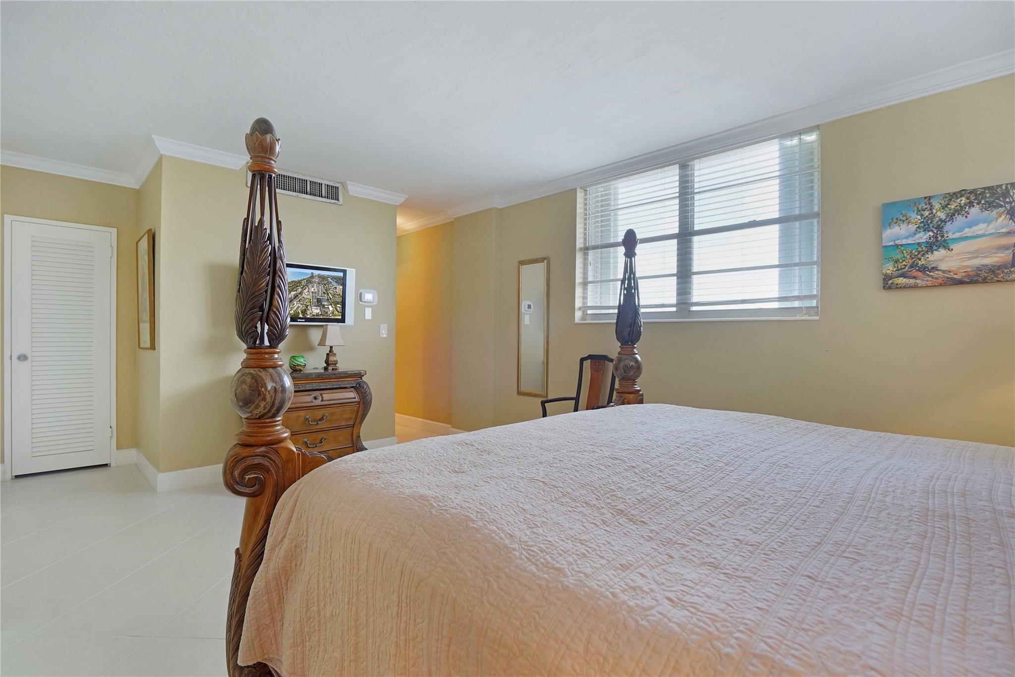 4250 Galt Ocean Dr 5A