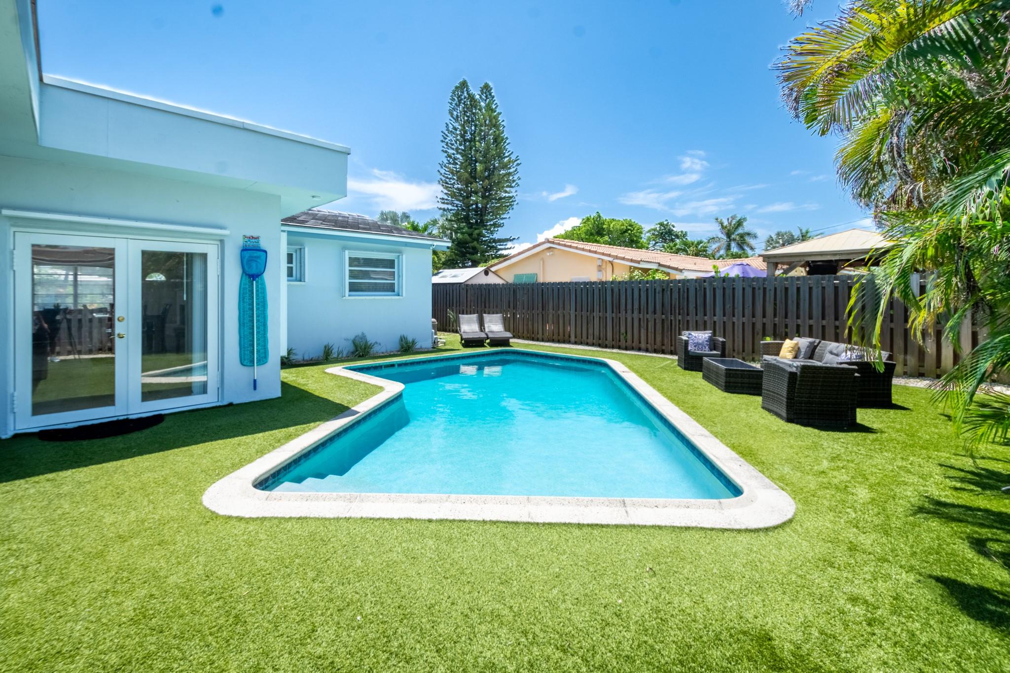 5211 26th Ave, Lighthouse Point, Florida 33064
