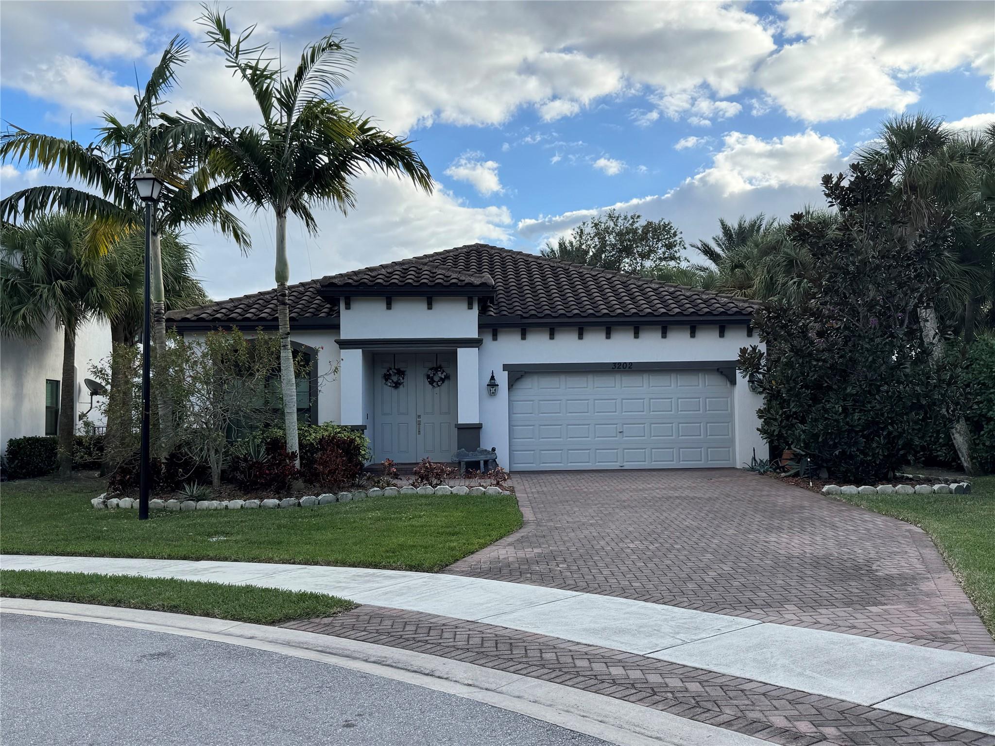 3202 Klays Ct, Royal Palm Beach, Florida 33411