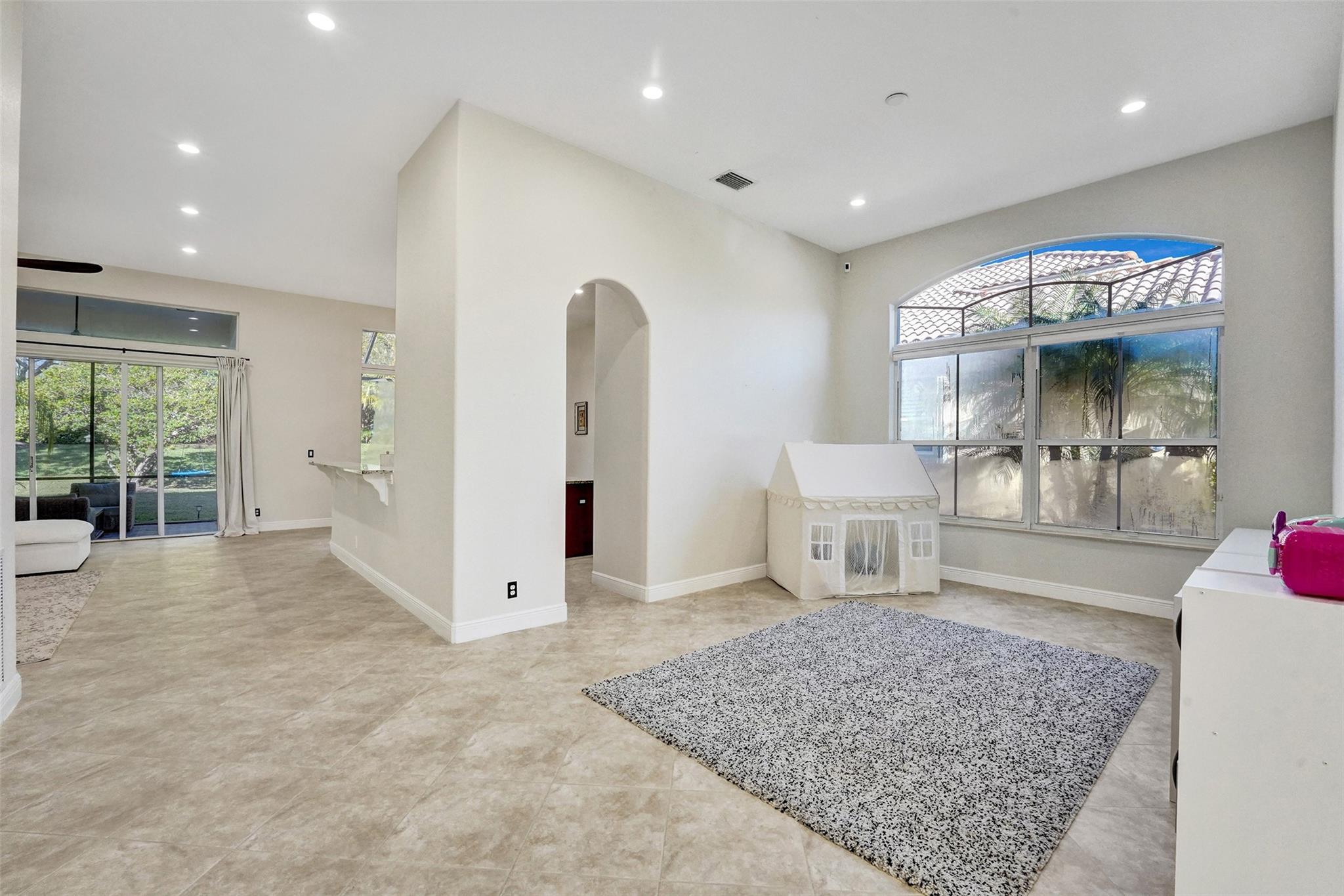 7421 NW 115th Ter