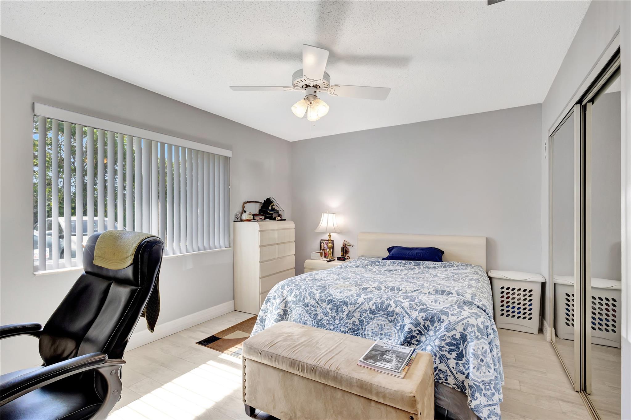 Photo 31 of home located at 113 Lake Susan Dr 113, West Palm Beach FL