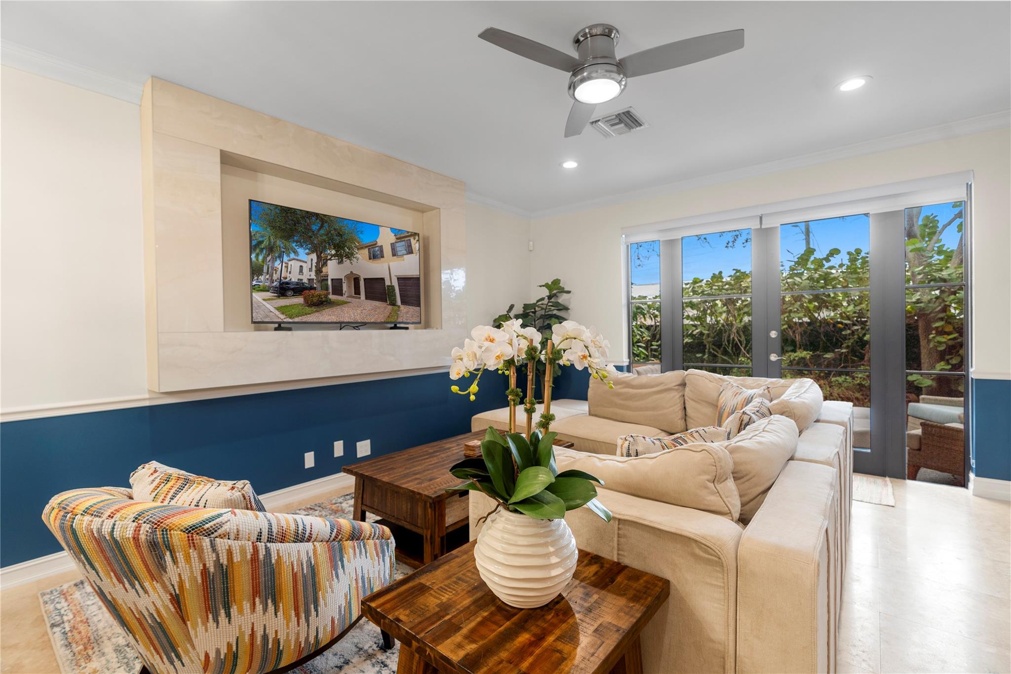 515 Via Villagio