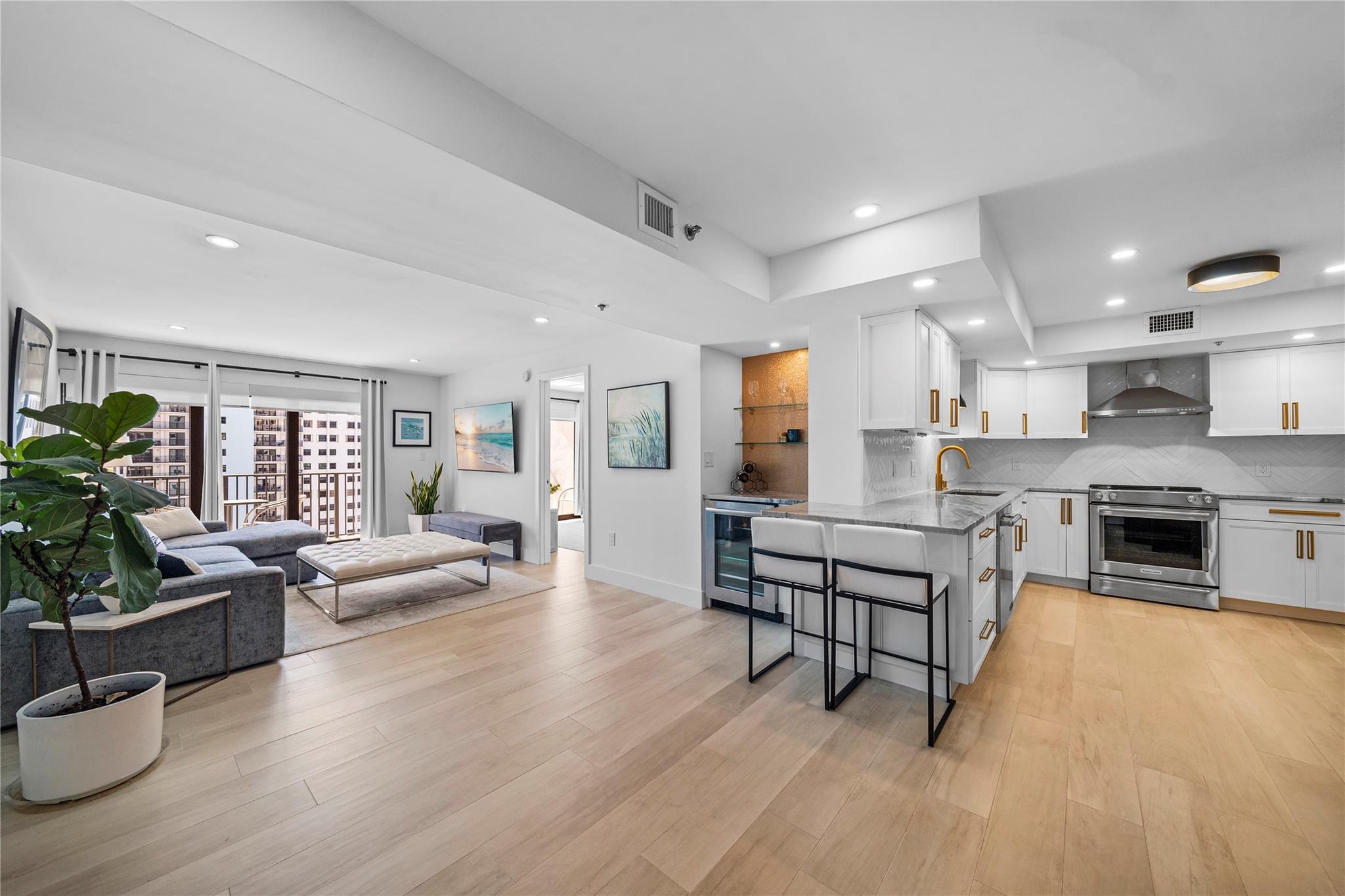 1201 S Ocean Dr 1607N