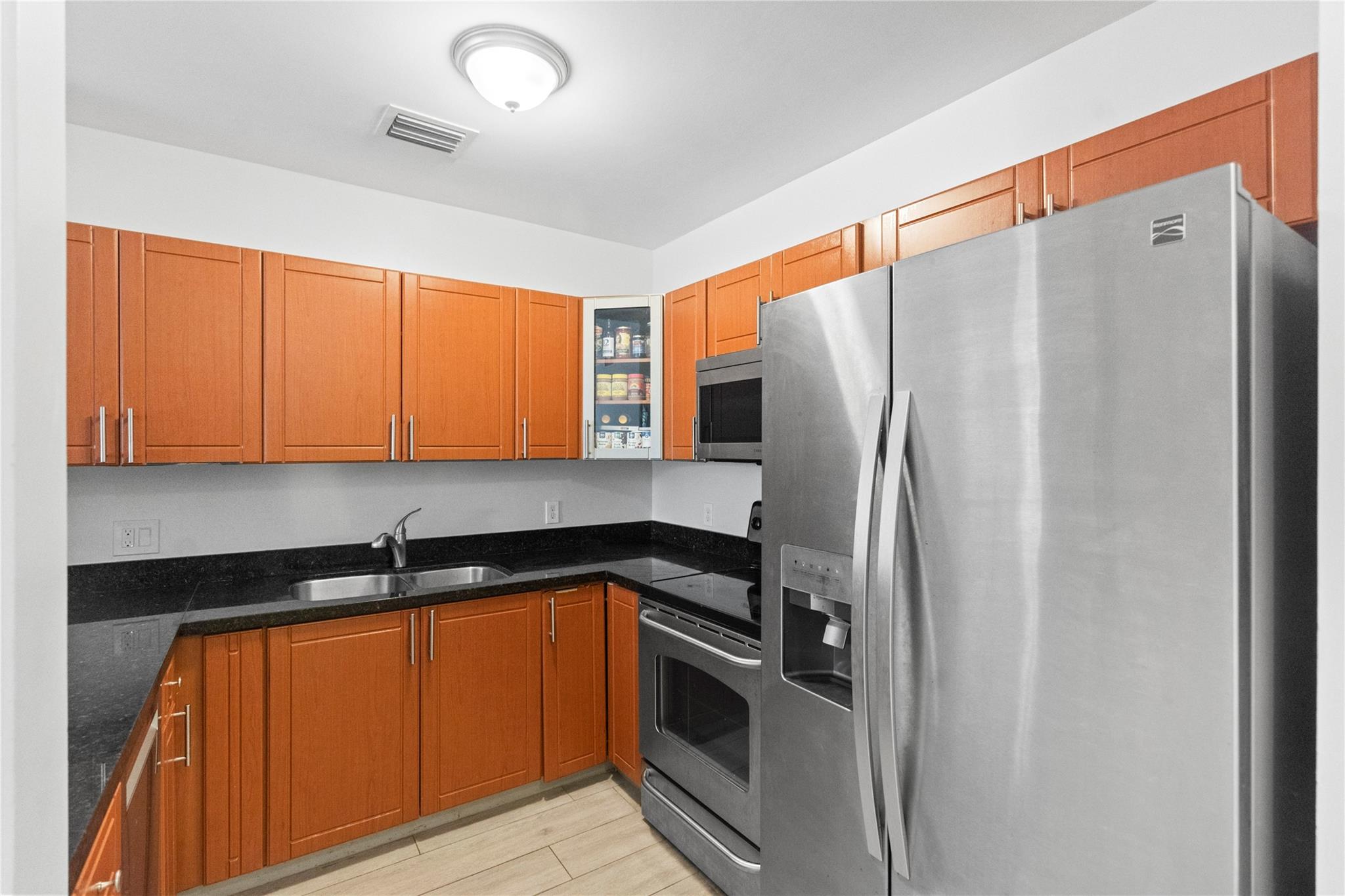 652 NE 63rd St 204