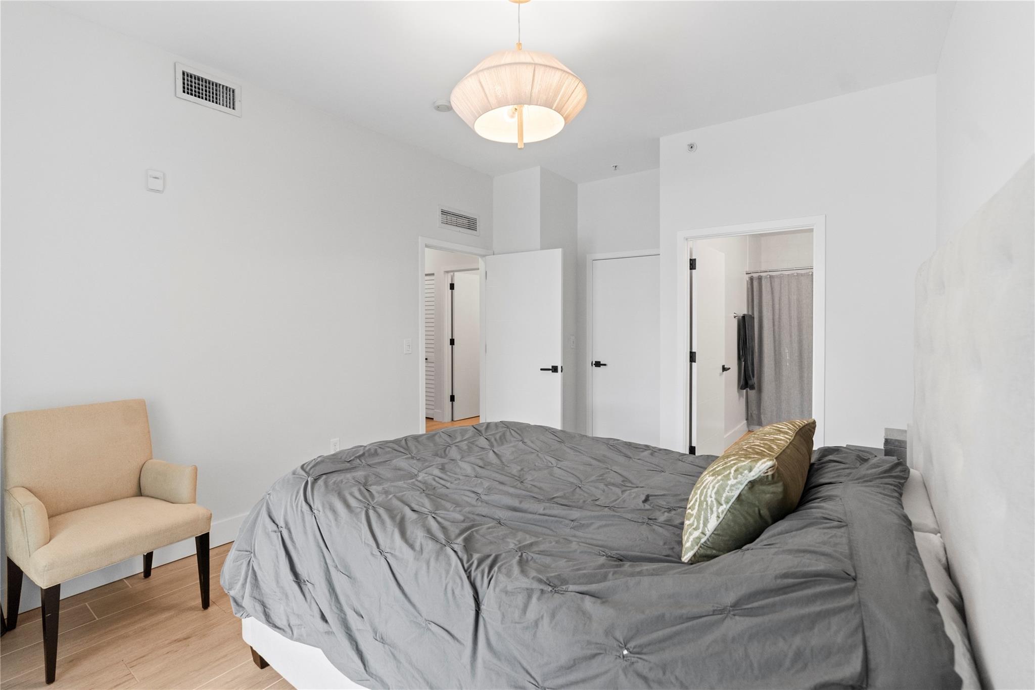 652 NE 63rd St 204