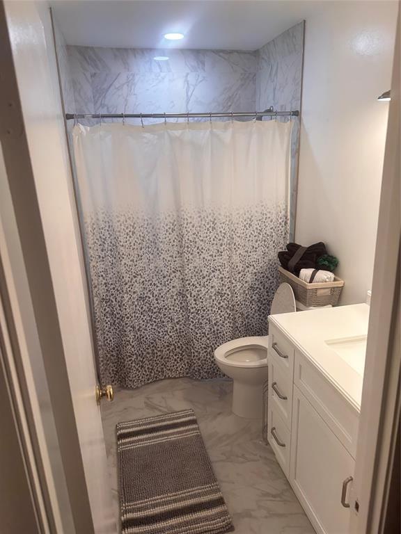 Photo 3 of home located at 251 Lake Meryl Dr 251, West Palm Beach FL
