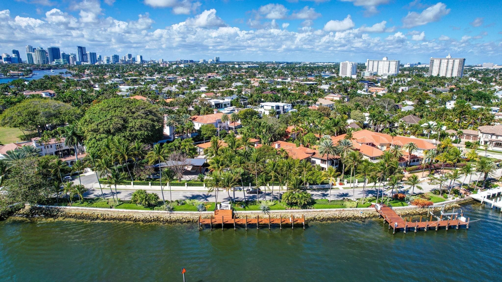 Photo of 815 IDLEWYLD DR, Fort Lauderdale, FL 33301
