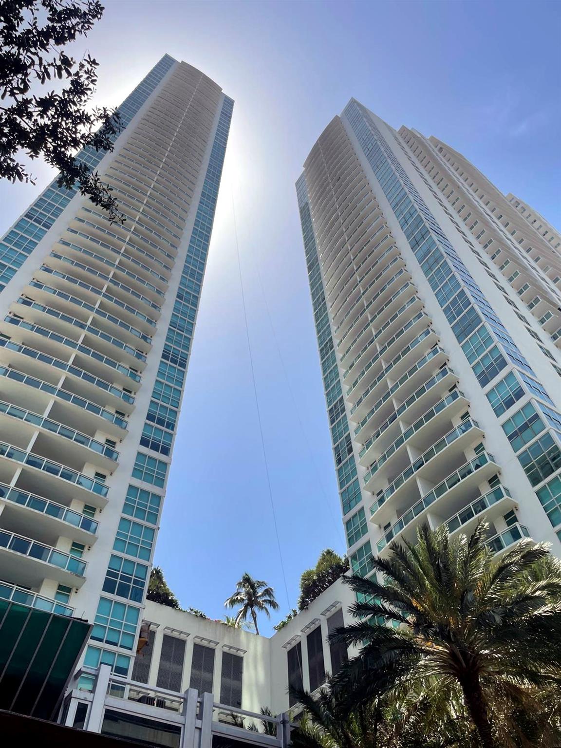 Condo for Sale in Miami, FL