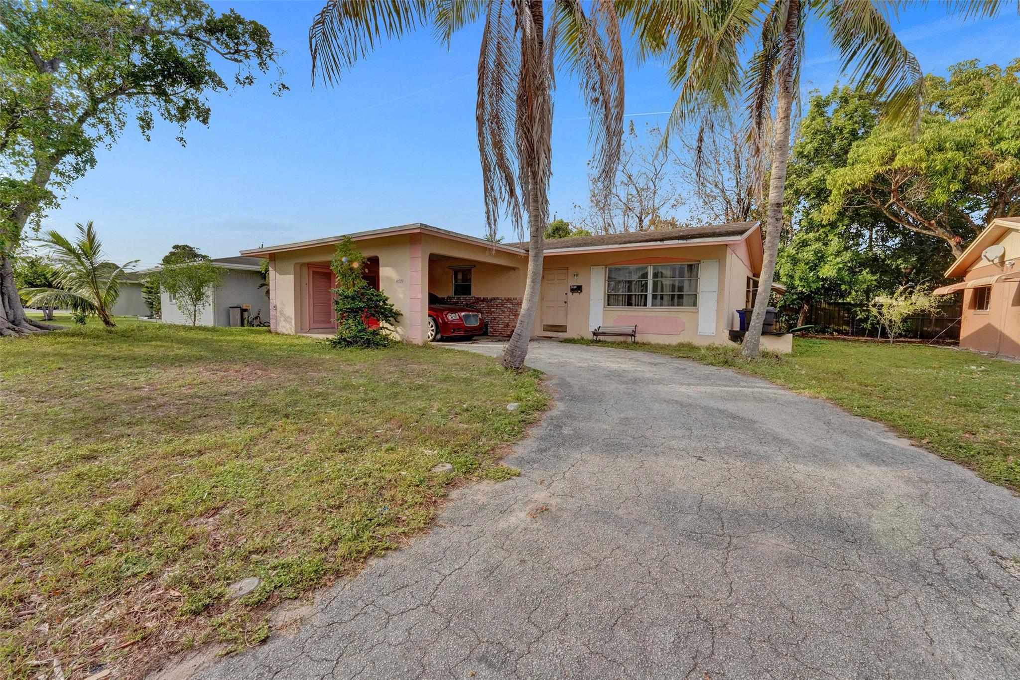 4371 32nd Ct, Lauderdale Lakes, Florida 33319