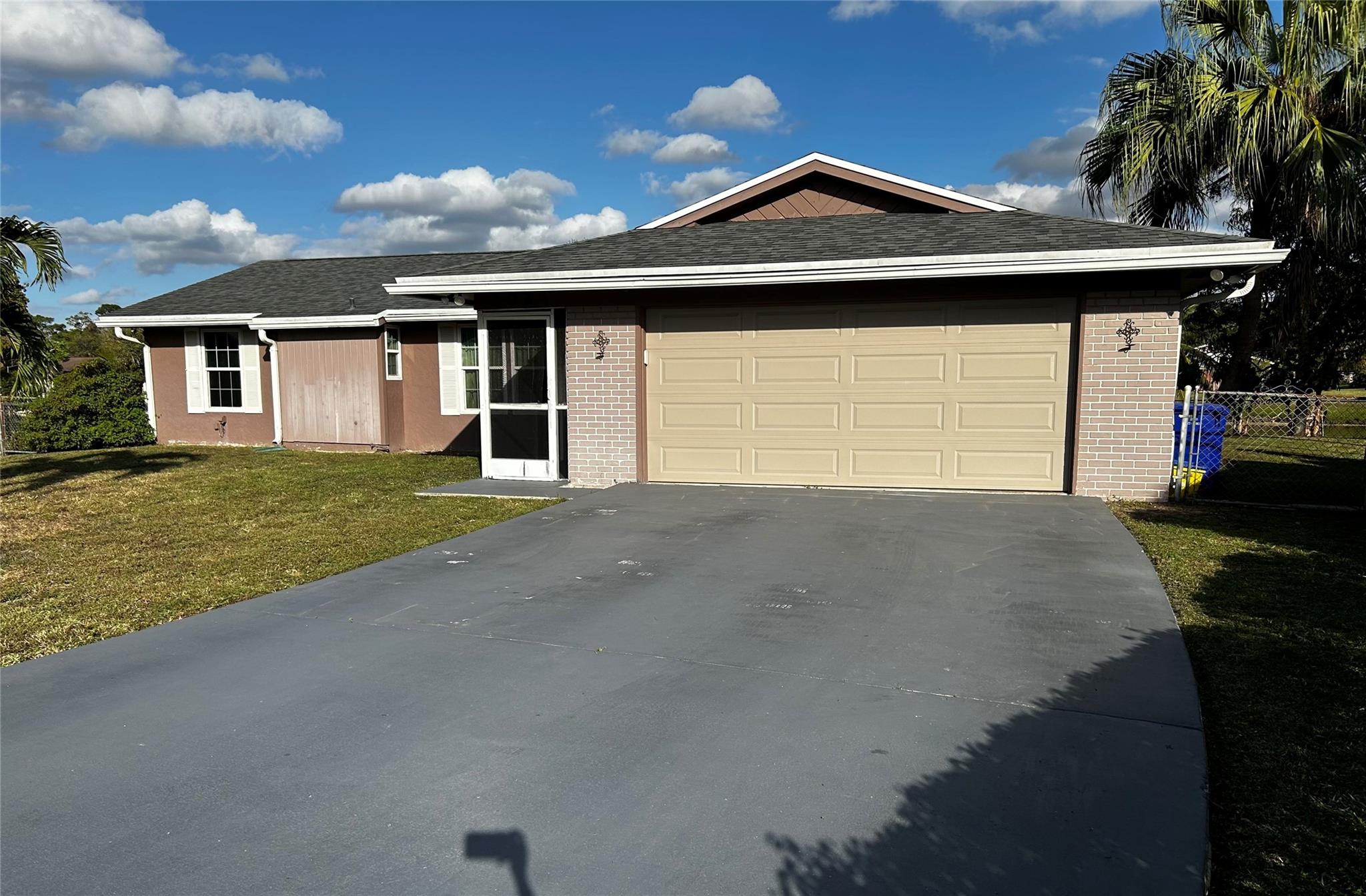 102 New Kent Ct, Royal Palm Beach, Florida 33411