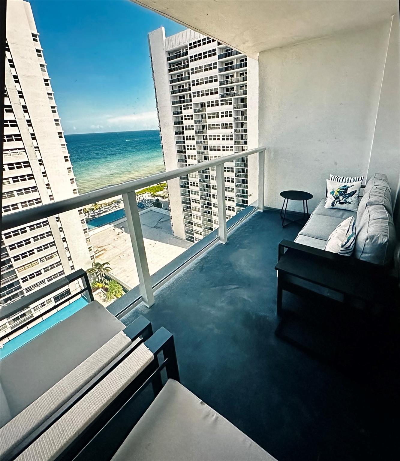 Condo for Sale in Hallandale Beach, FL