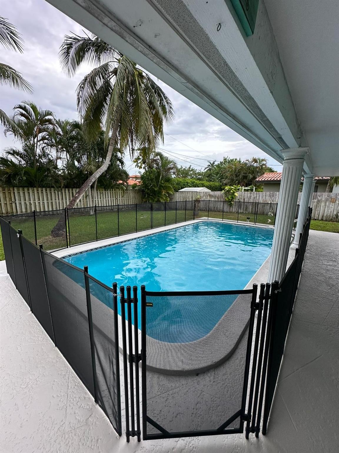 251 SW 18th Street