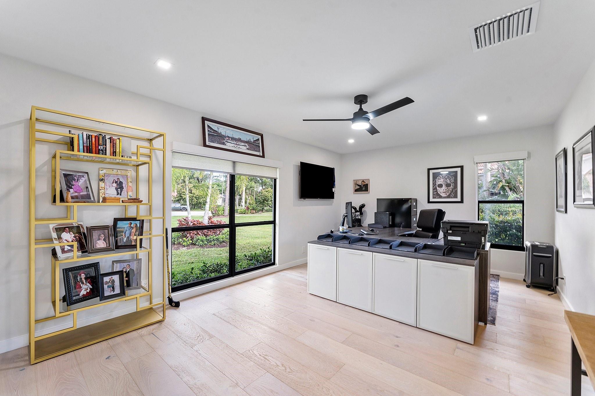 8611 Gullane Ct