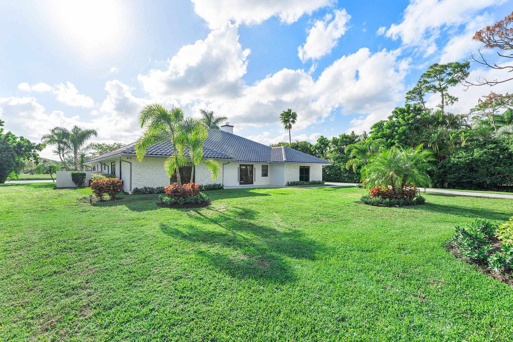 8611 Gullane Ct