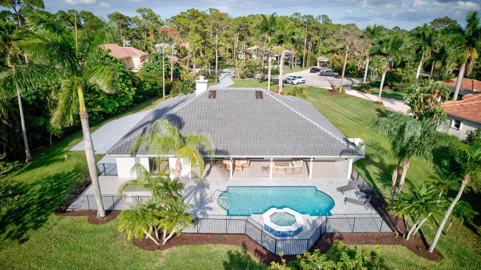8611 Gullane Ct