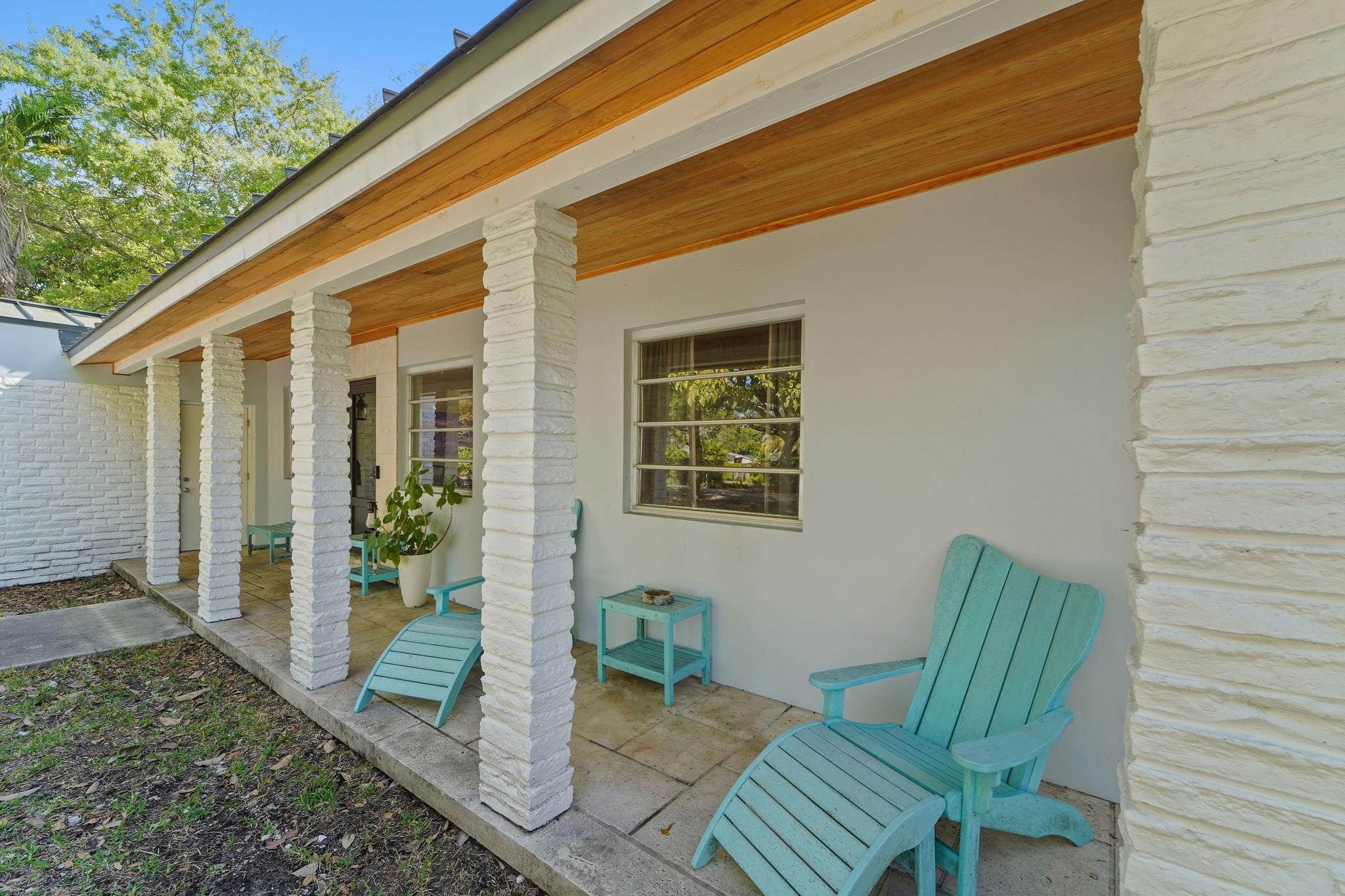 Image to showcase the property located at 165 Sunset Way
