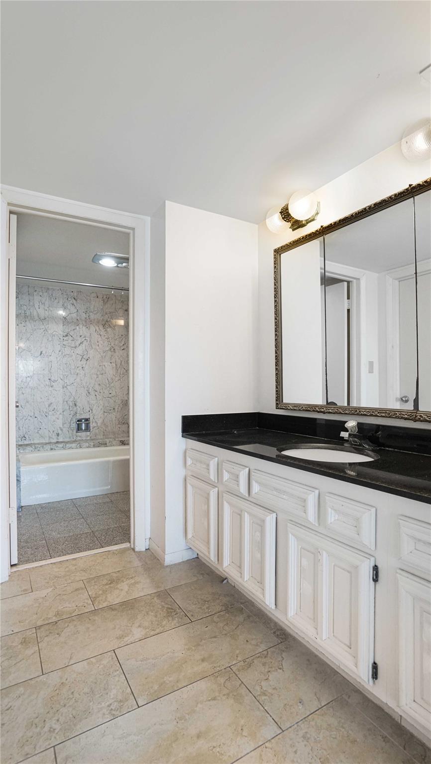 3900 Galt Ocean Dr 606