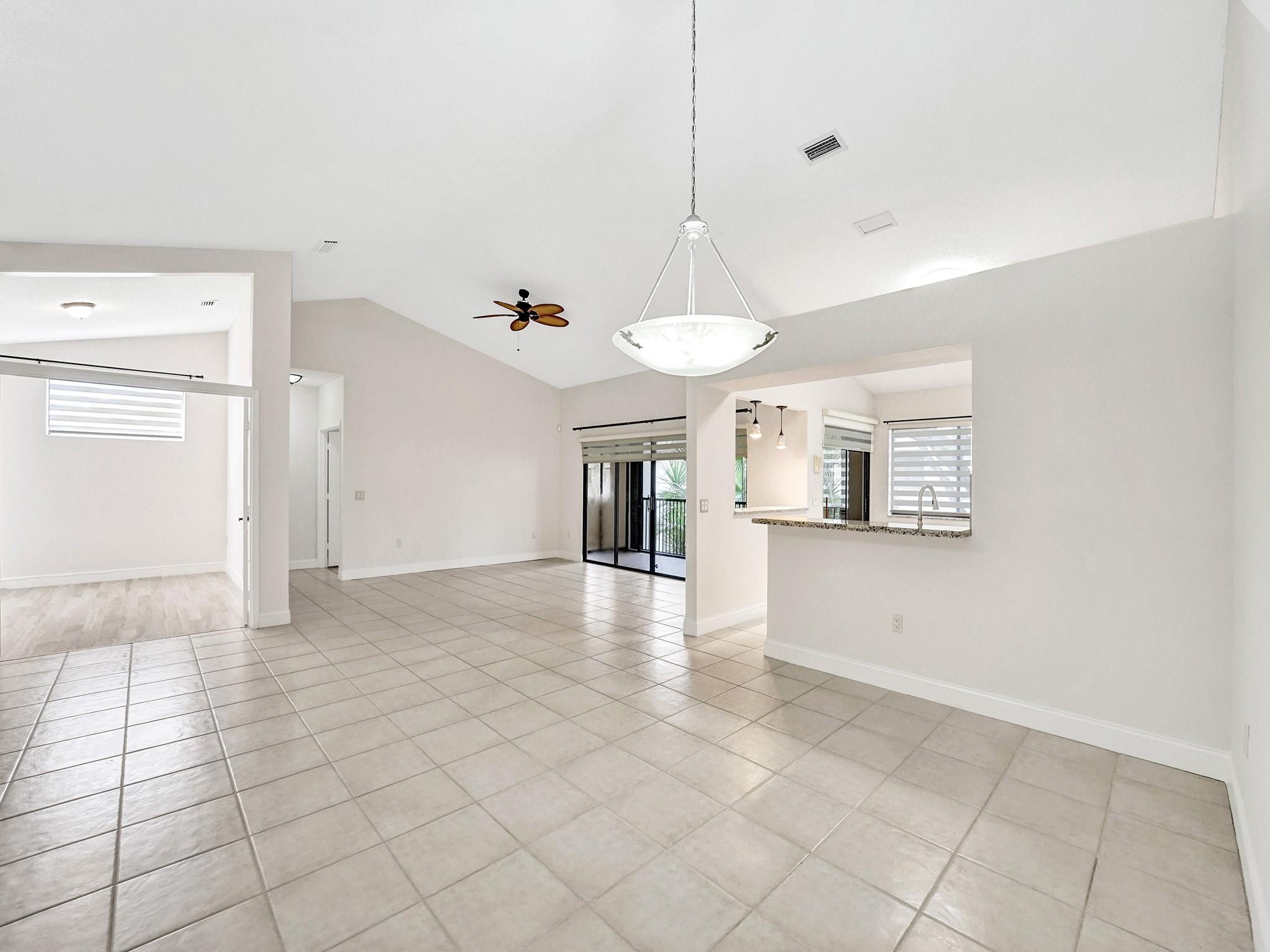 7525 NW 61st Terr 403