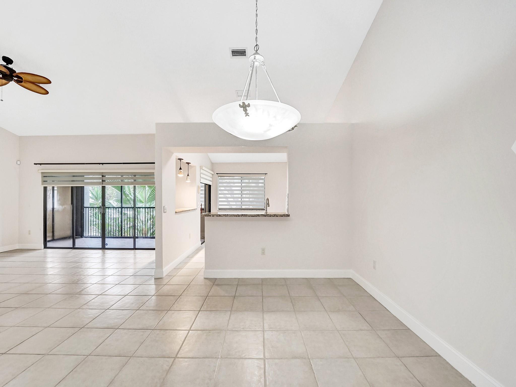 7525 NW 61st Terr 403