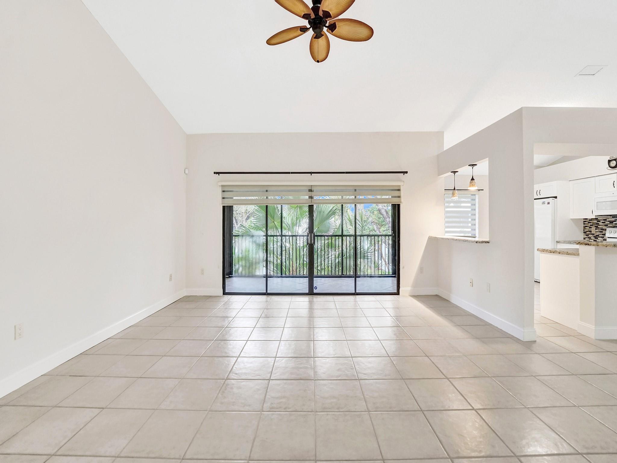 7525 NW 61st Terr 403