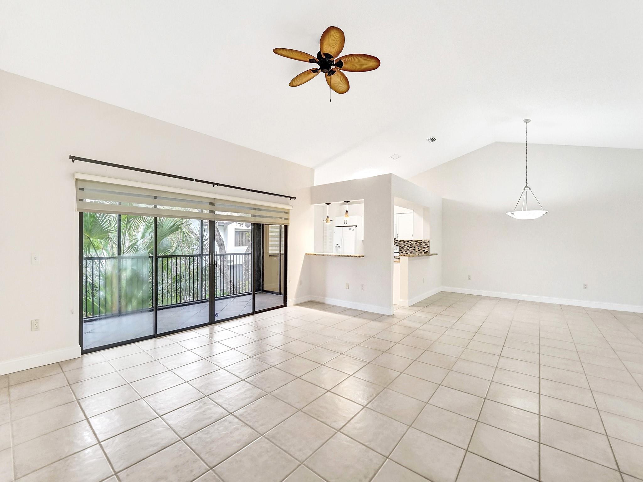 7525 NW 61st Terr 403
