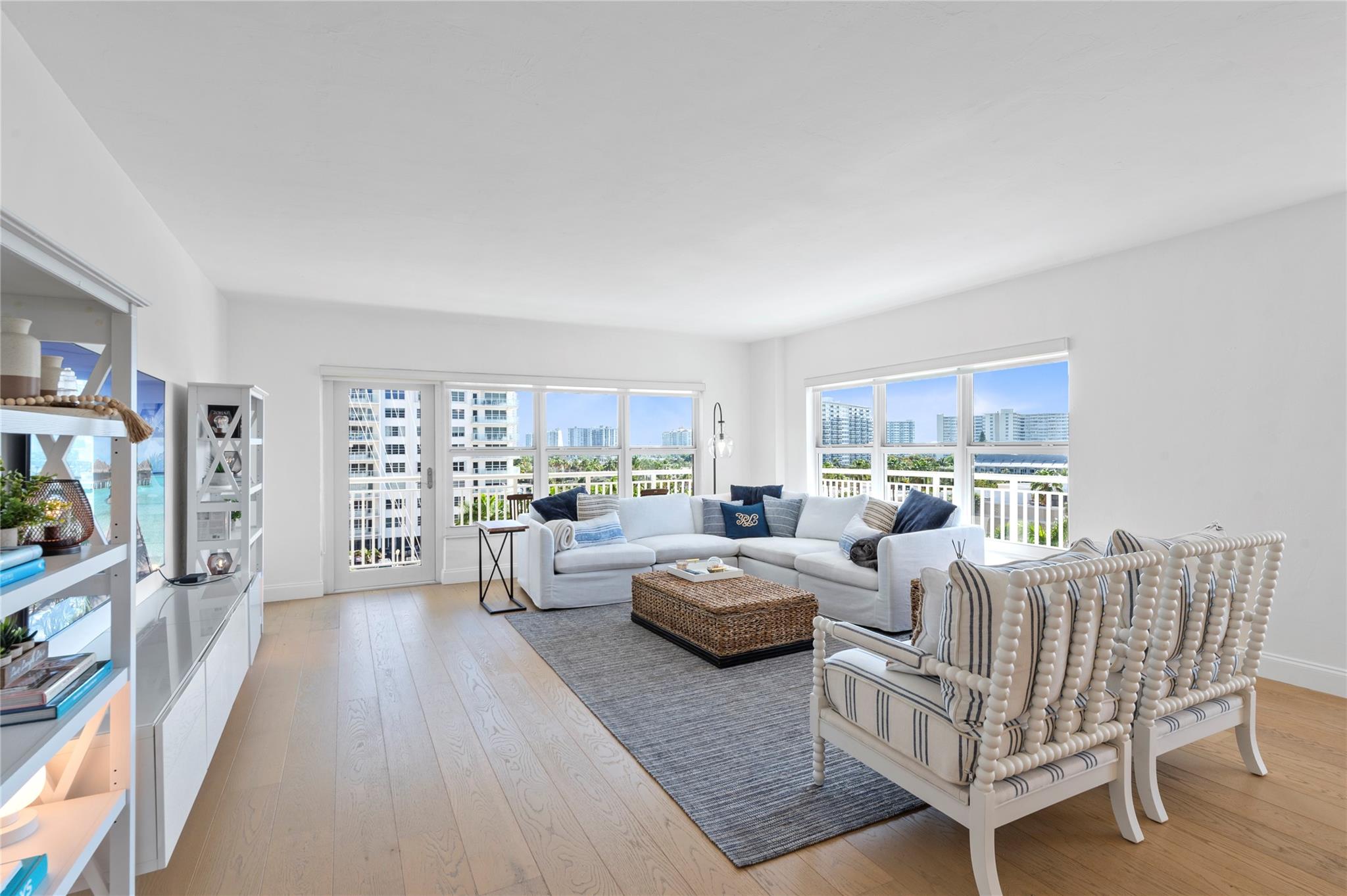 Apartamento à Venda em Fort Lauderdale, FL