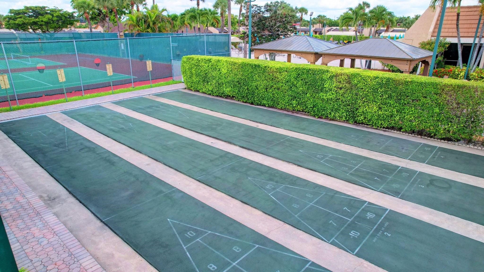 Photo 64 of home located at 100 Lake Meryl Dr 201, West Palm Beach FL