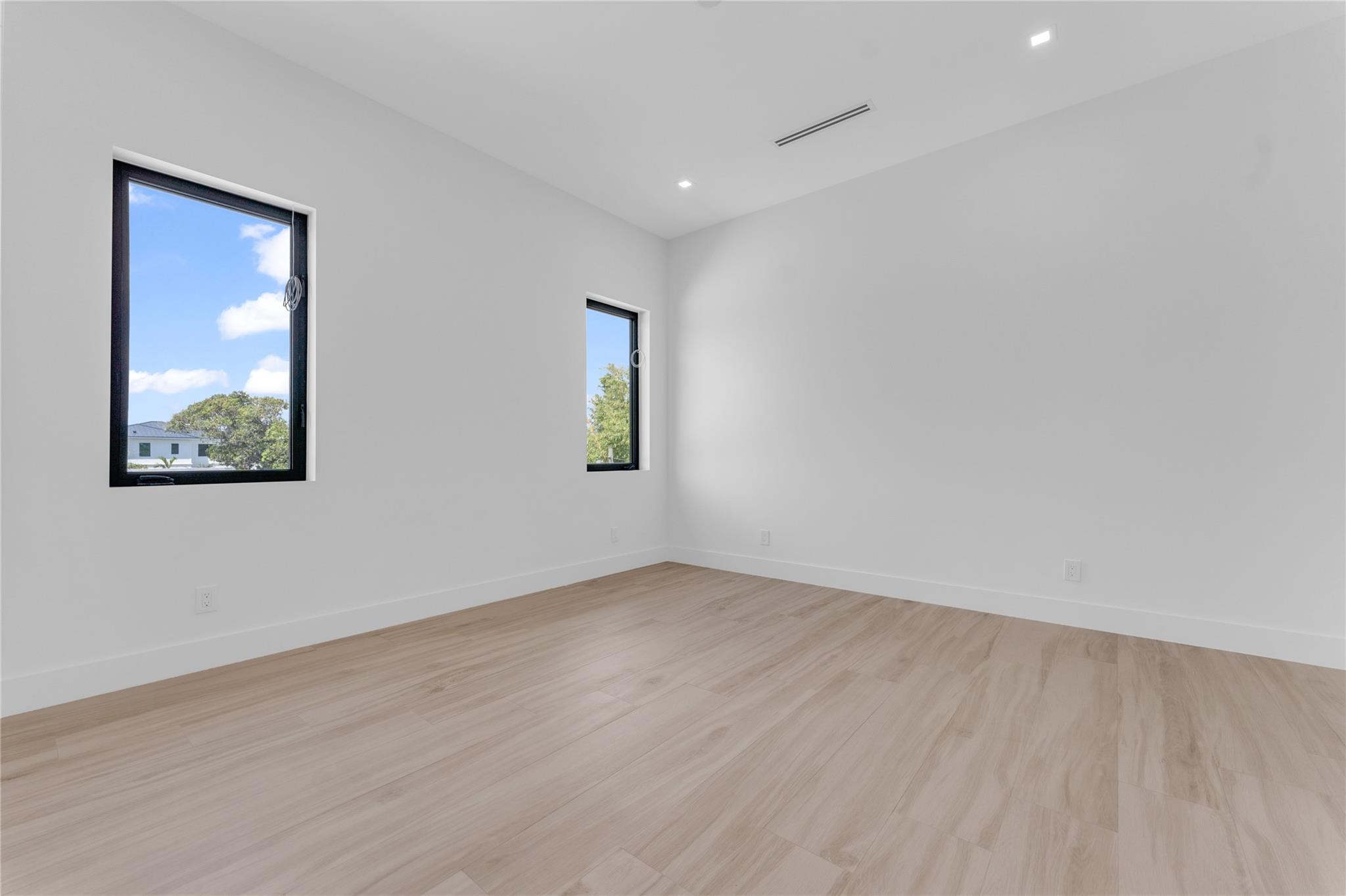 235 NE 11th Street