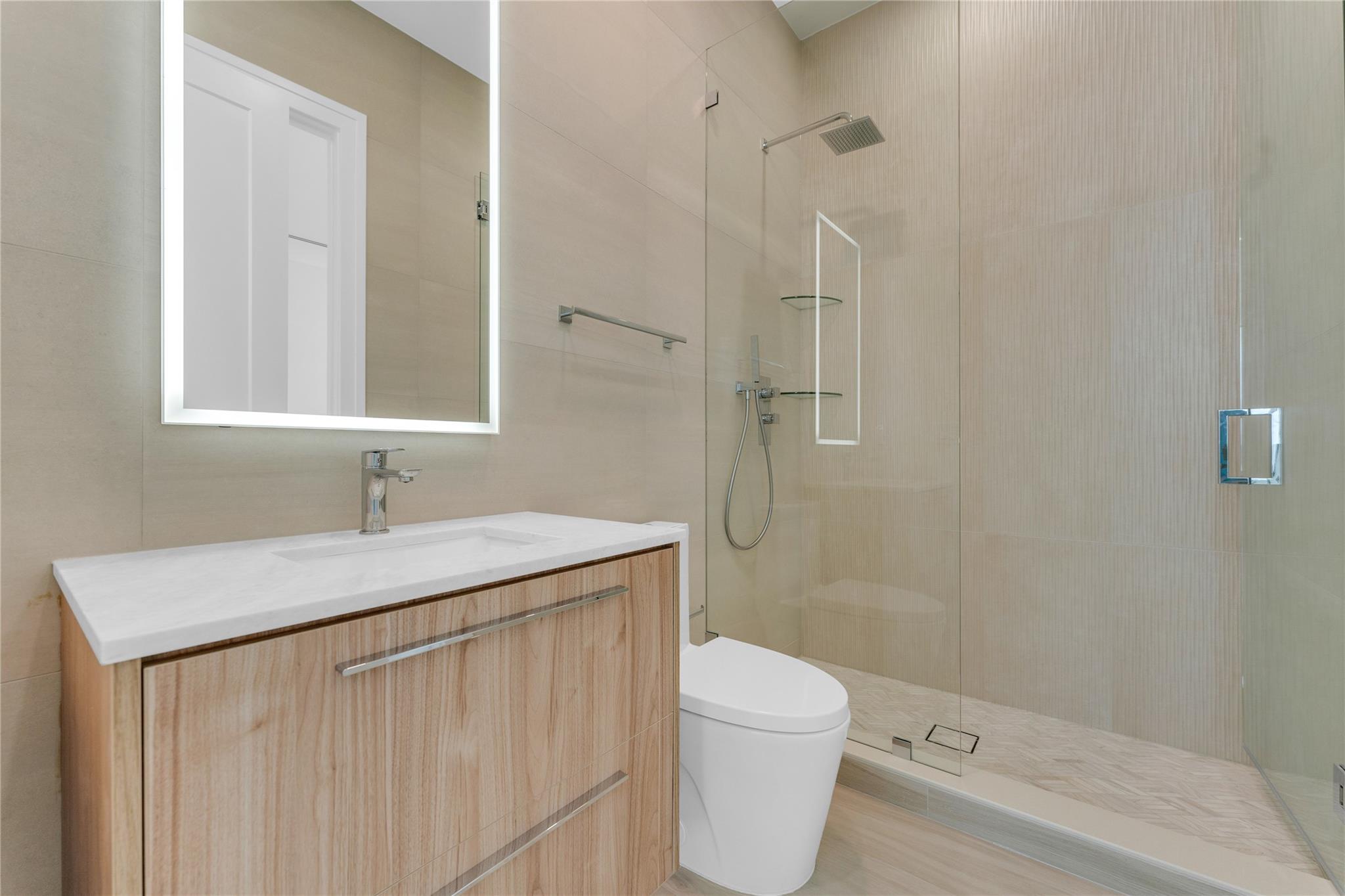 235 NE 11th Street
