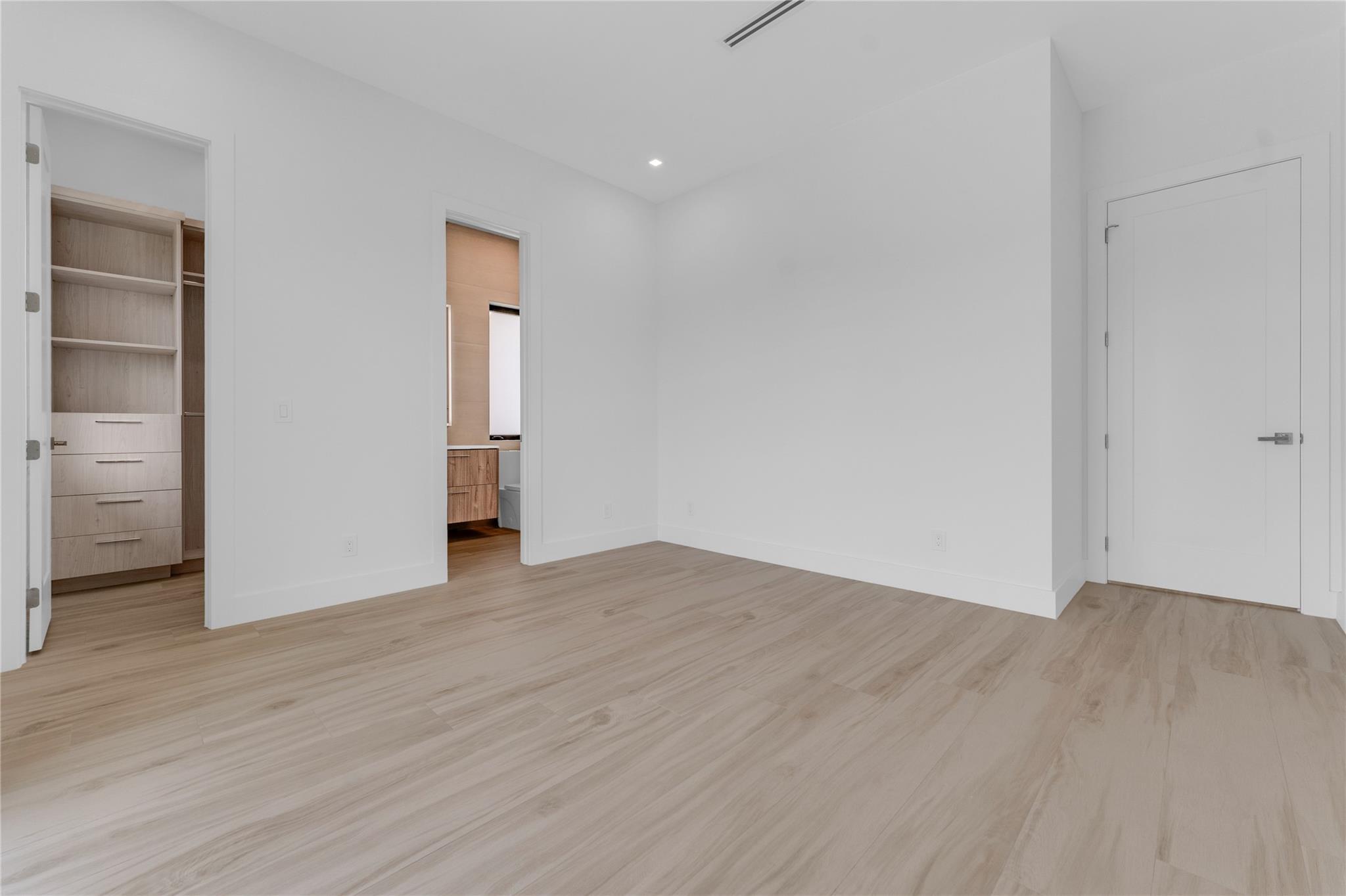 235 NE 11th Street