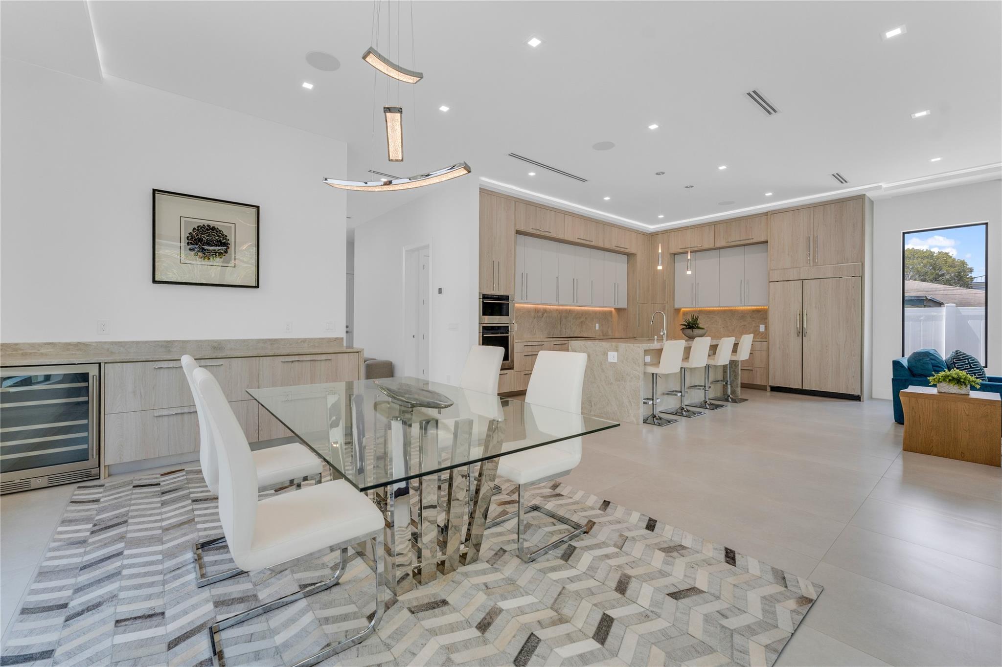 235 NE 11th Street